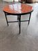 Table basse orange en zellige fait main au Maroc