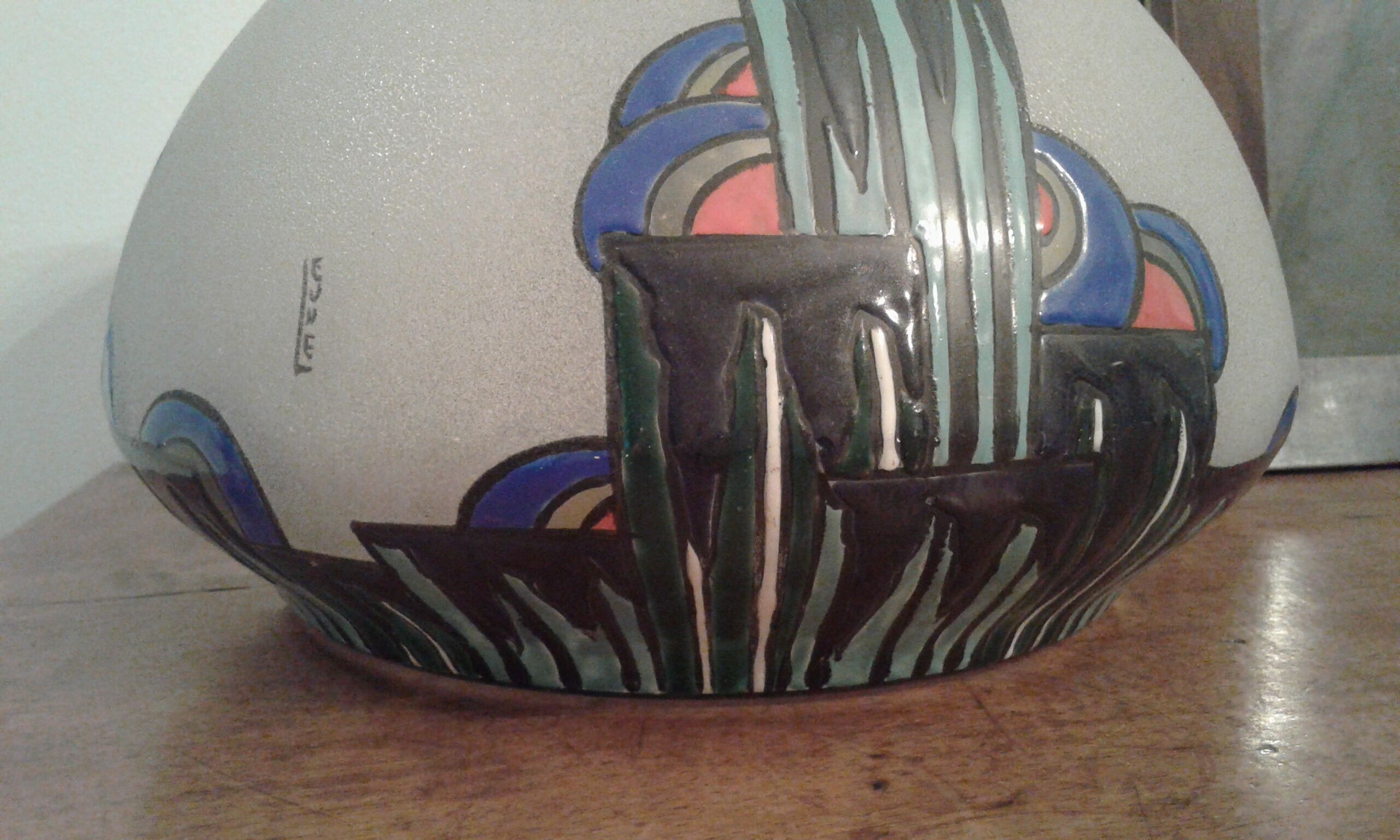 Vase art deco, signé Leune verre granité