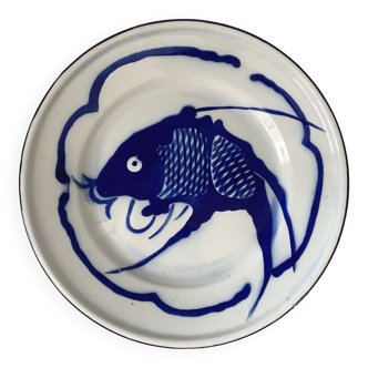 Assiette chinoise en métal émaillé carpe Koi
