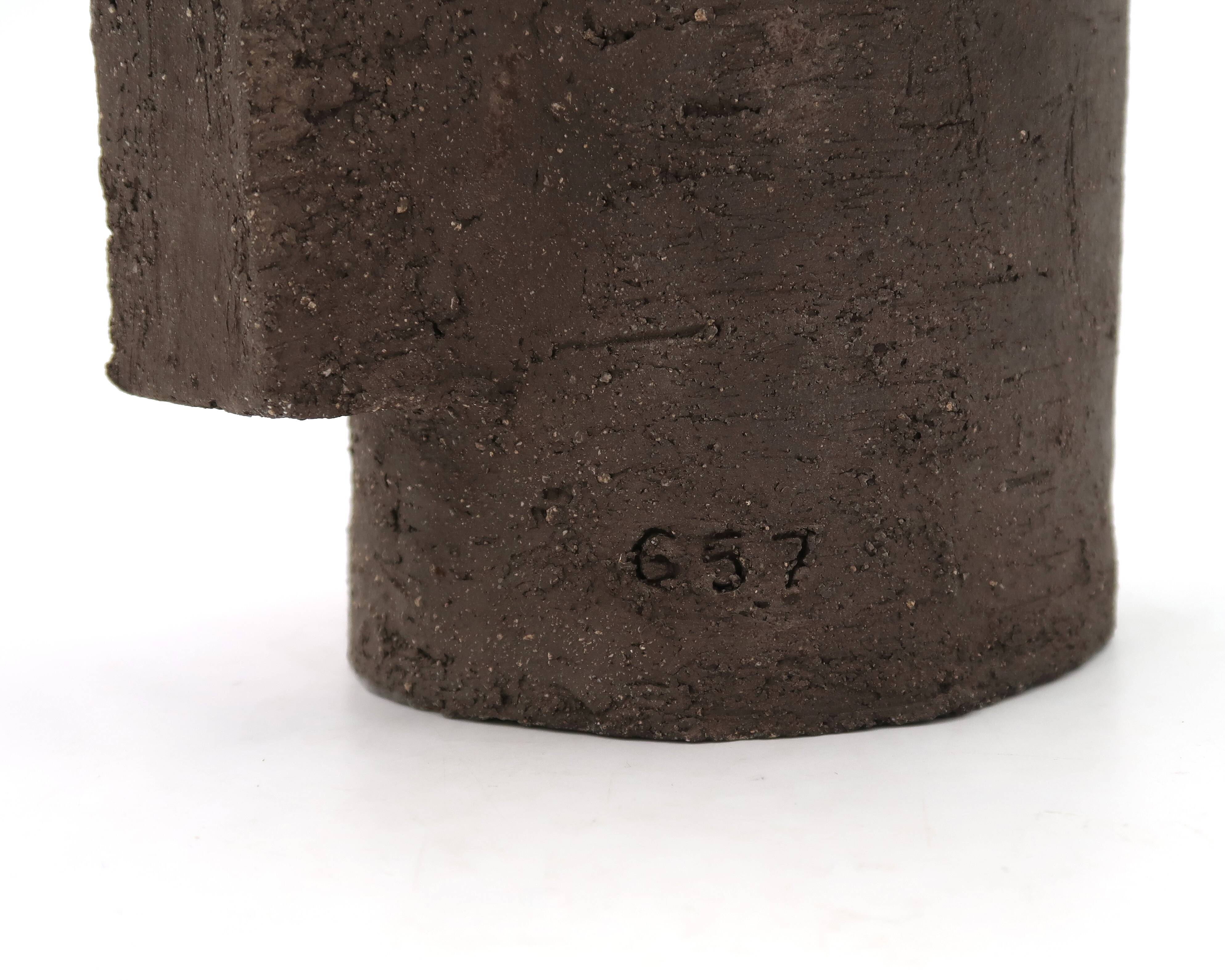 Unique concrete teapot by FCK Frédérick Gautier