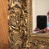 Miroir en bois sculpté et doré