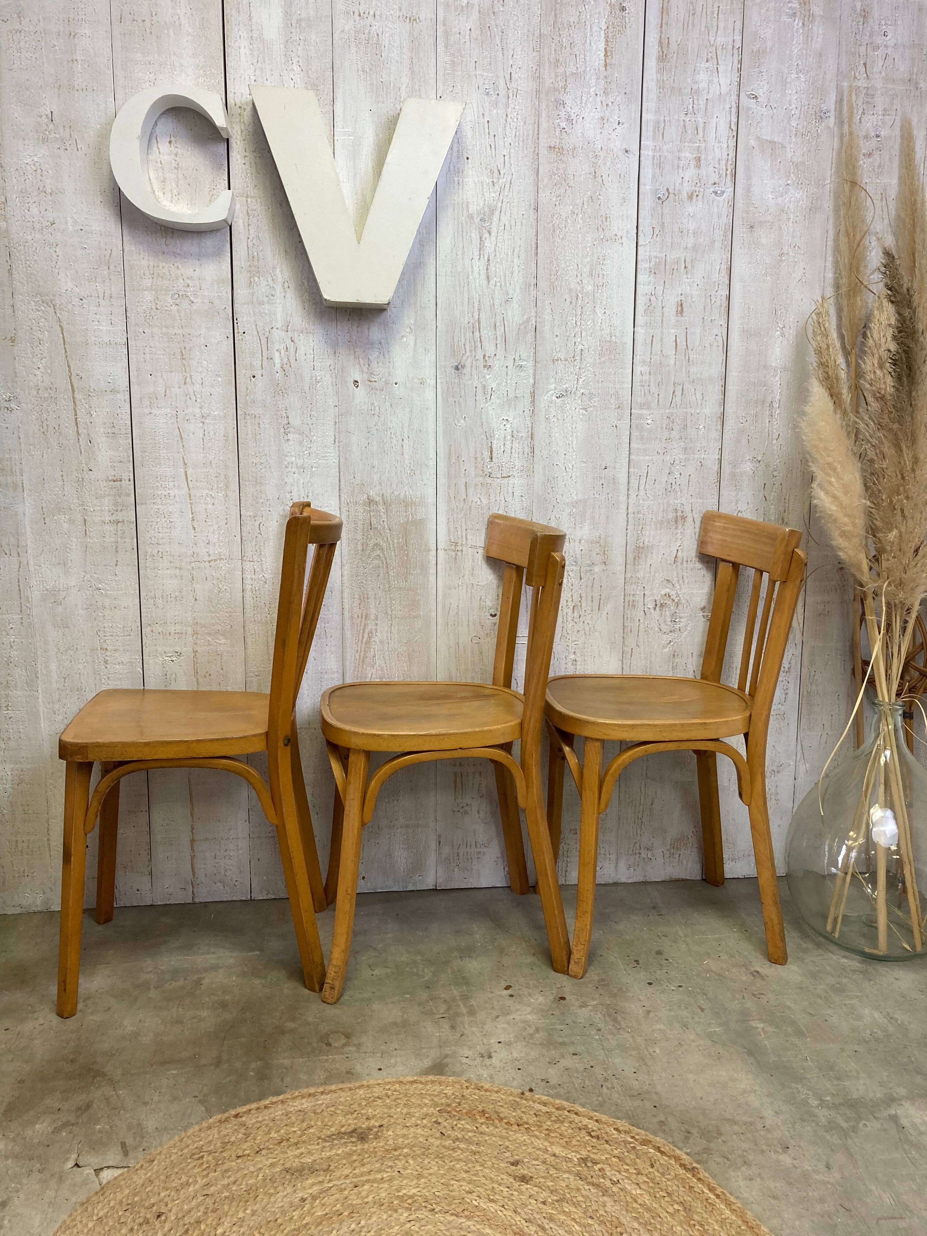 3 chaises Baumann dépareillées
