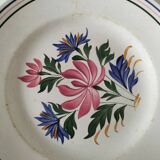 Set of 8 Saint Amand plates with stylized flower decoration 4122