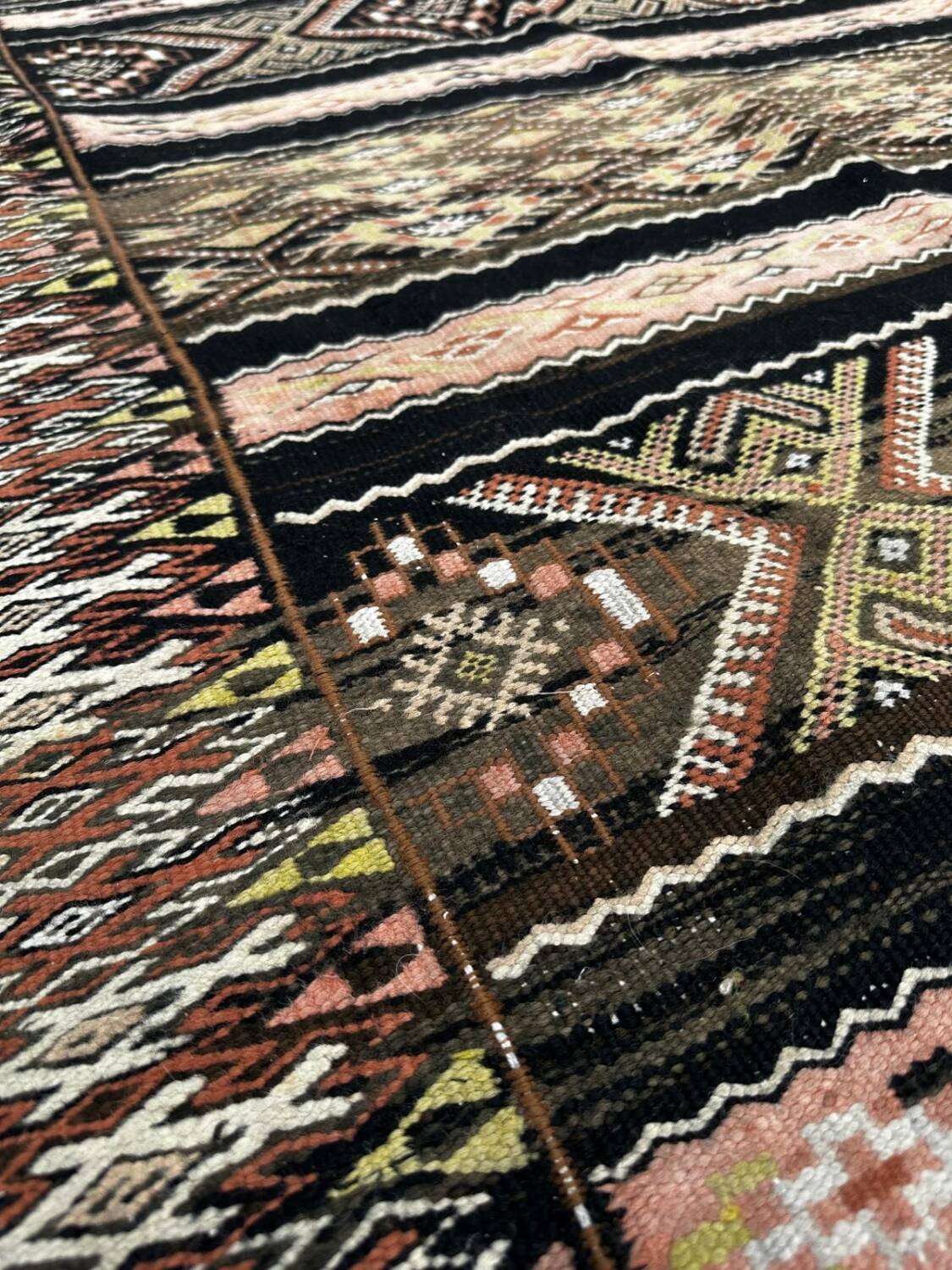 Handmade kilim rug