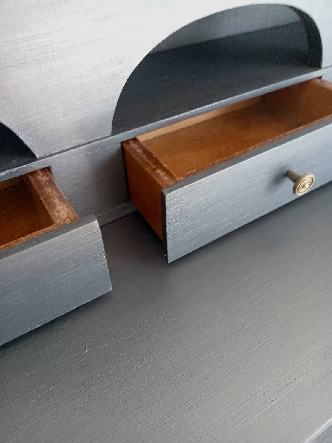 Scriban chest of drawers