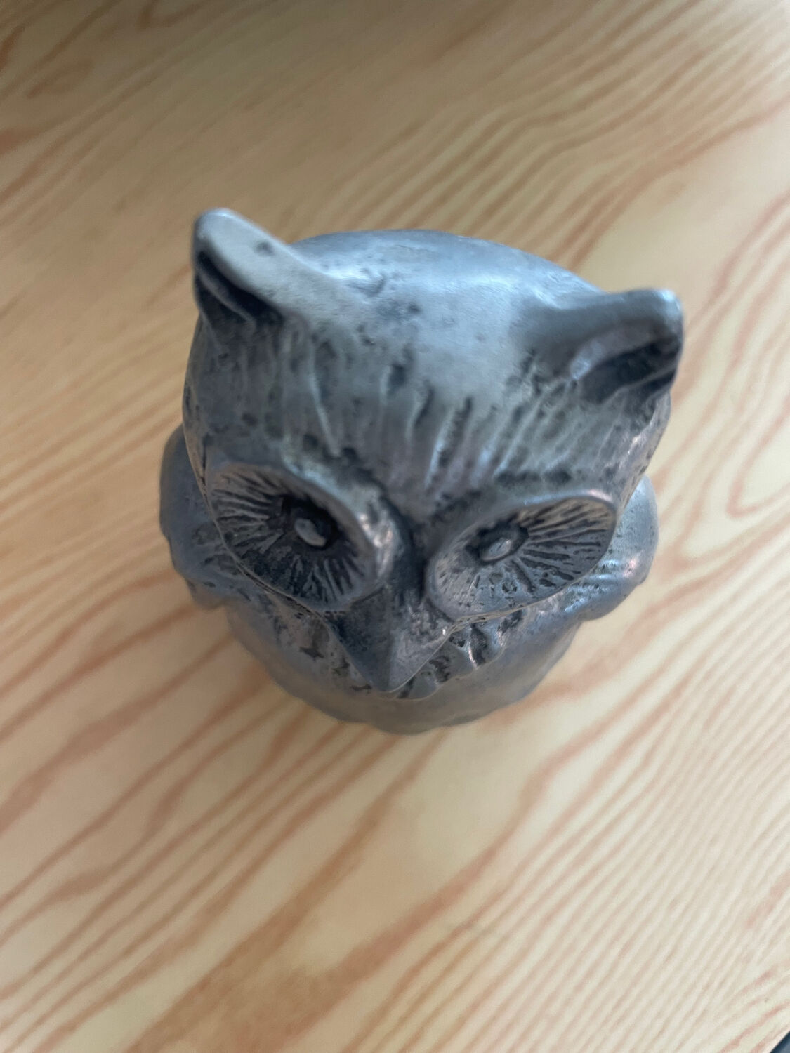 Nice box, tin owls from La Fontaine.