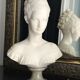 Statue Buste de Manon Lescaut albâtre socle marbre vert signé Giannelli