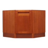 Cabinet en teck, design danois, années 1970, production : Danemark