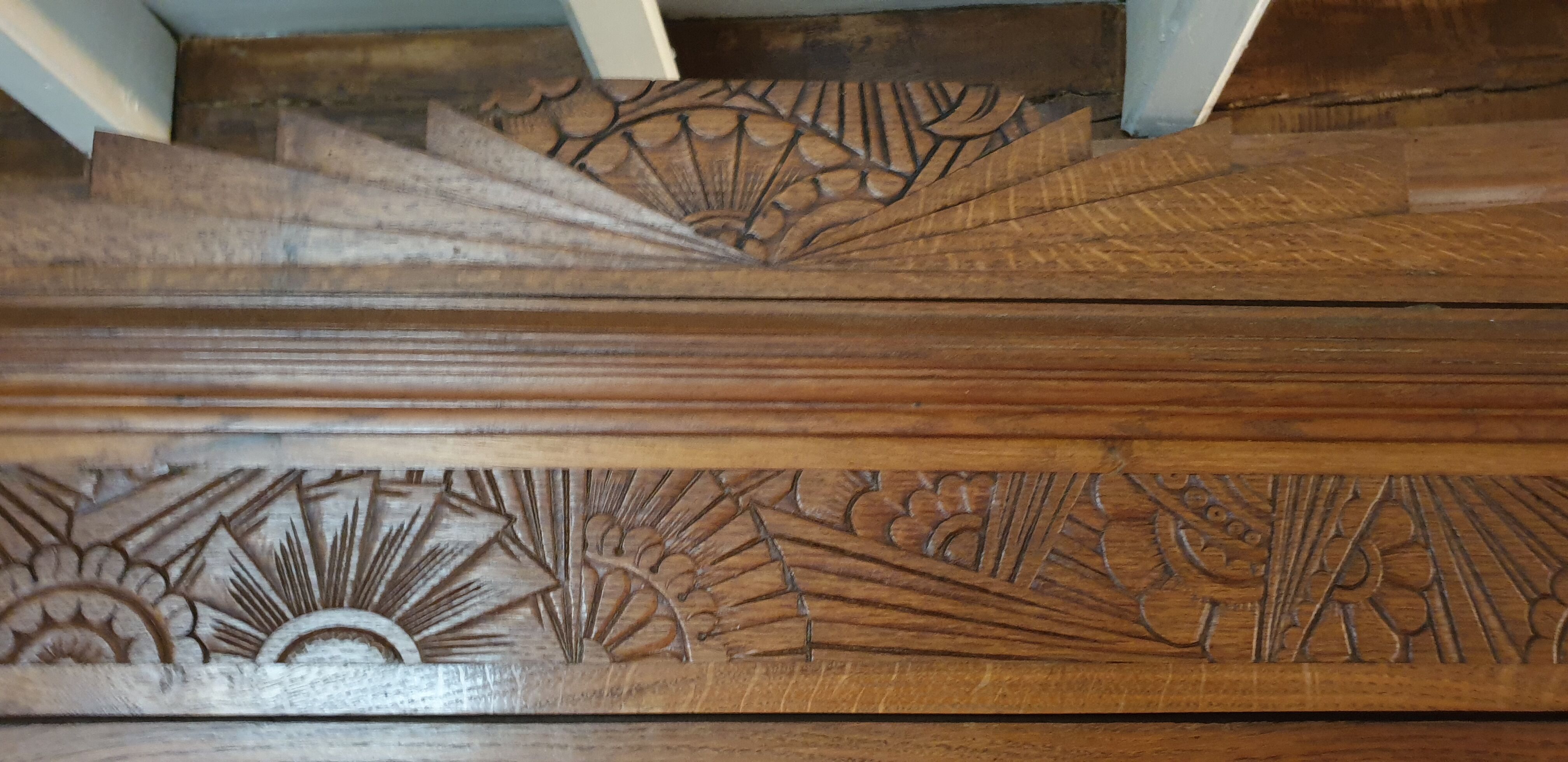 Wardrobe in solid oak