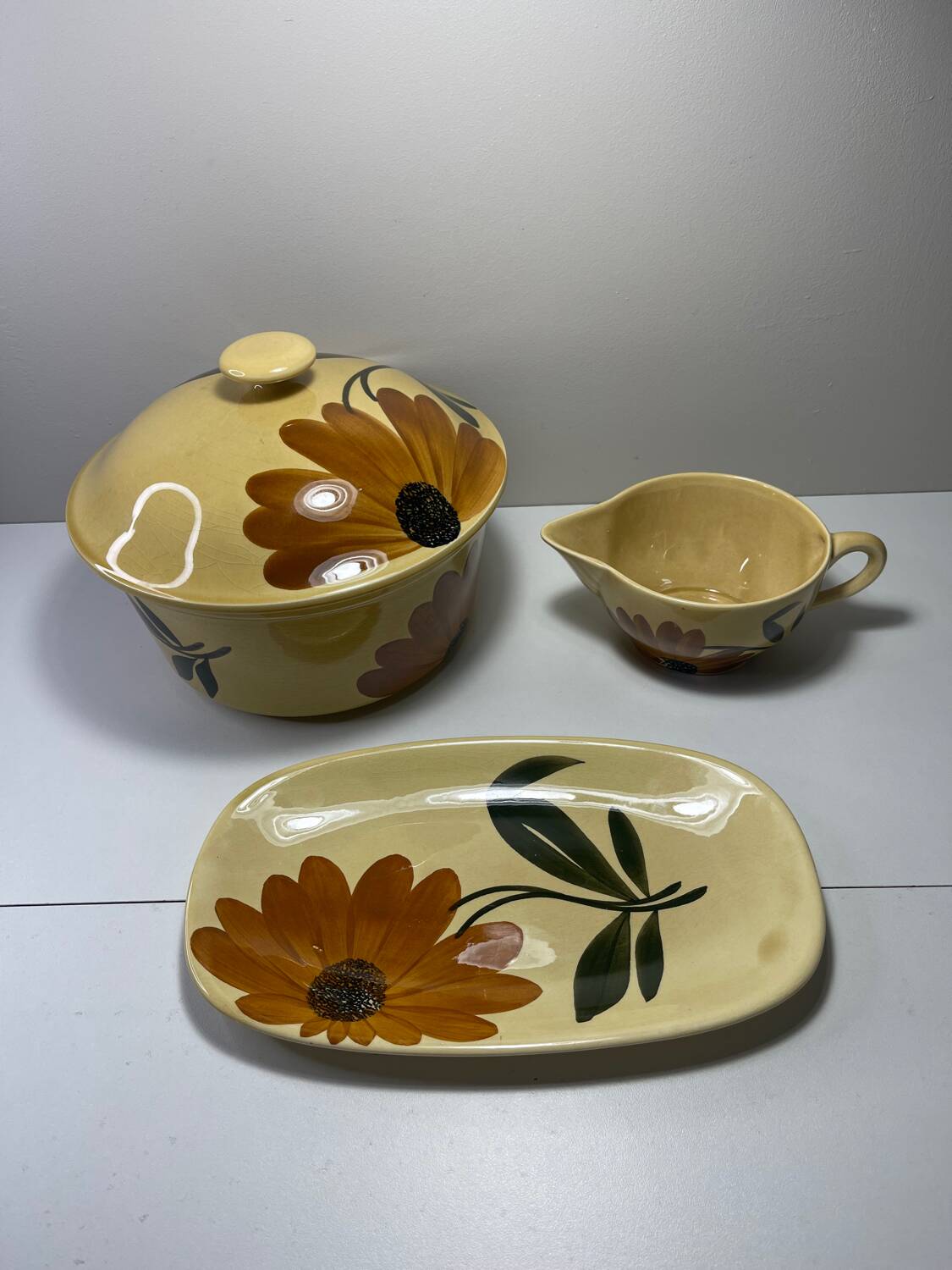 Gien earthenware tureen and gravy bowl set, Tournesol collection