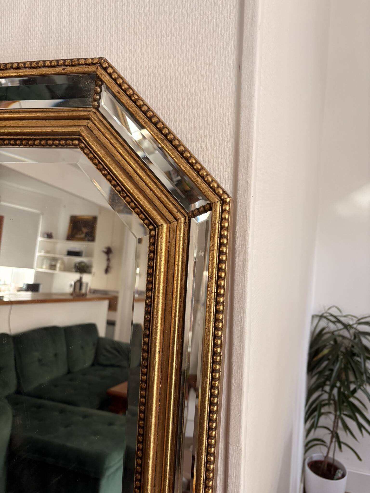 Octagonal mirror with bevelled parcloses, Neo-Classical Regency Art style.
