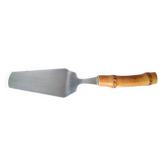 Curved pie server with bamboo handle