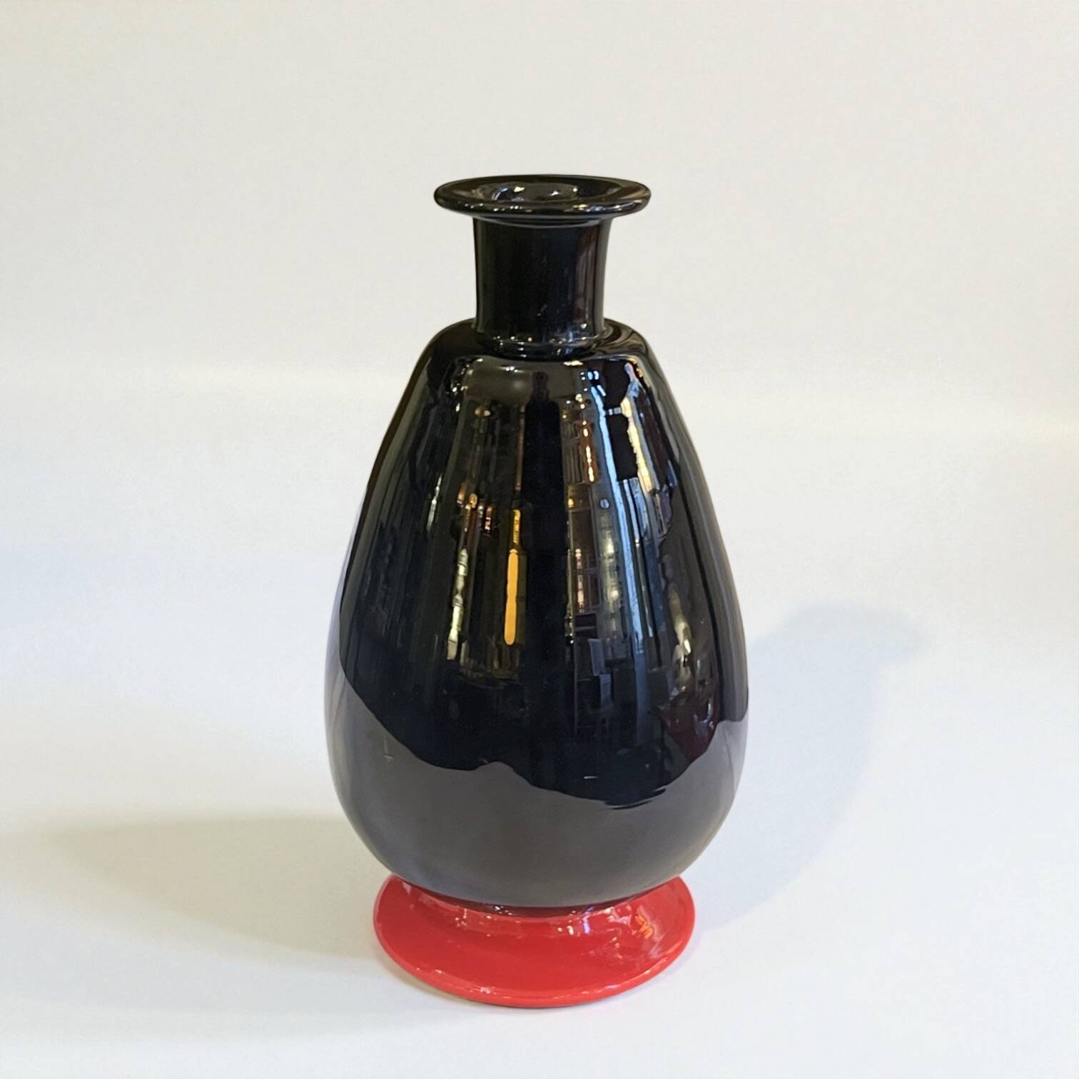 Black and red Murano glass vase by Nason & Moretti, Art Deco carafe
