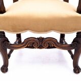 Une paire de fauteuils anciens, Europe occidentale, vers 1900. Après rénovation