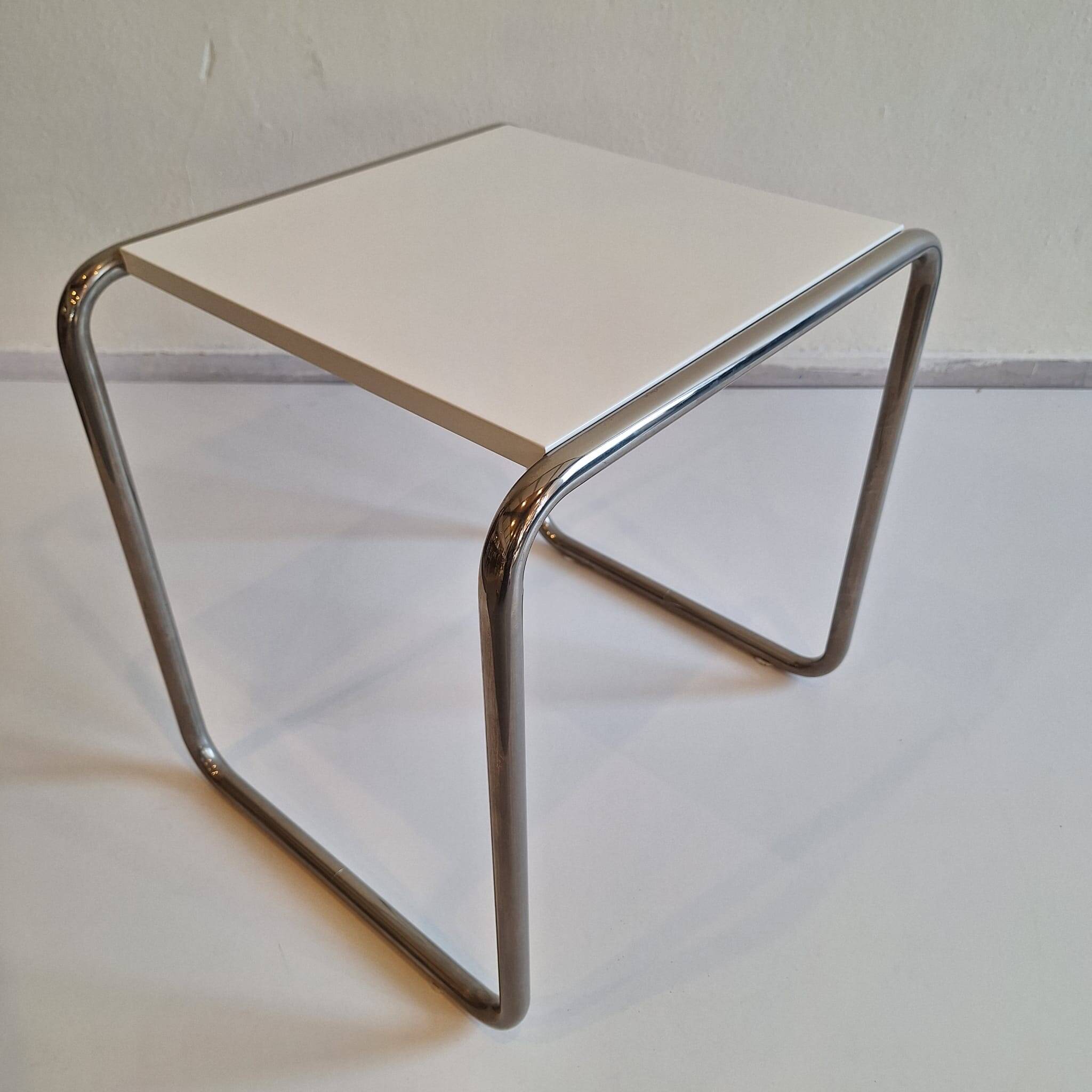 Ensemble de 2 tables d'appoint B9 Marcel Breuer pour Tecta