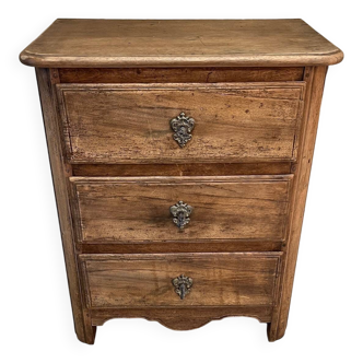 Commode en noyer blanchi