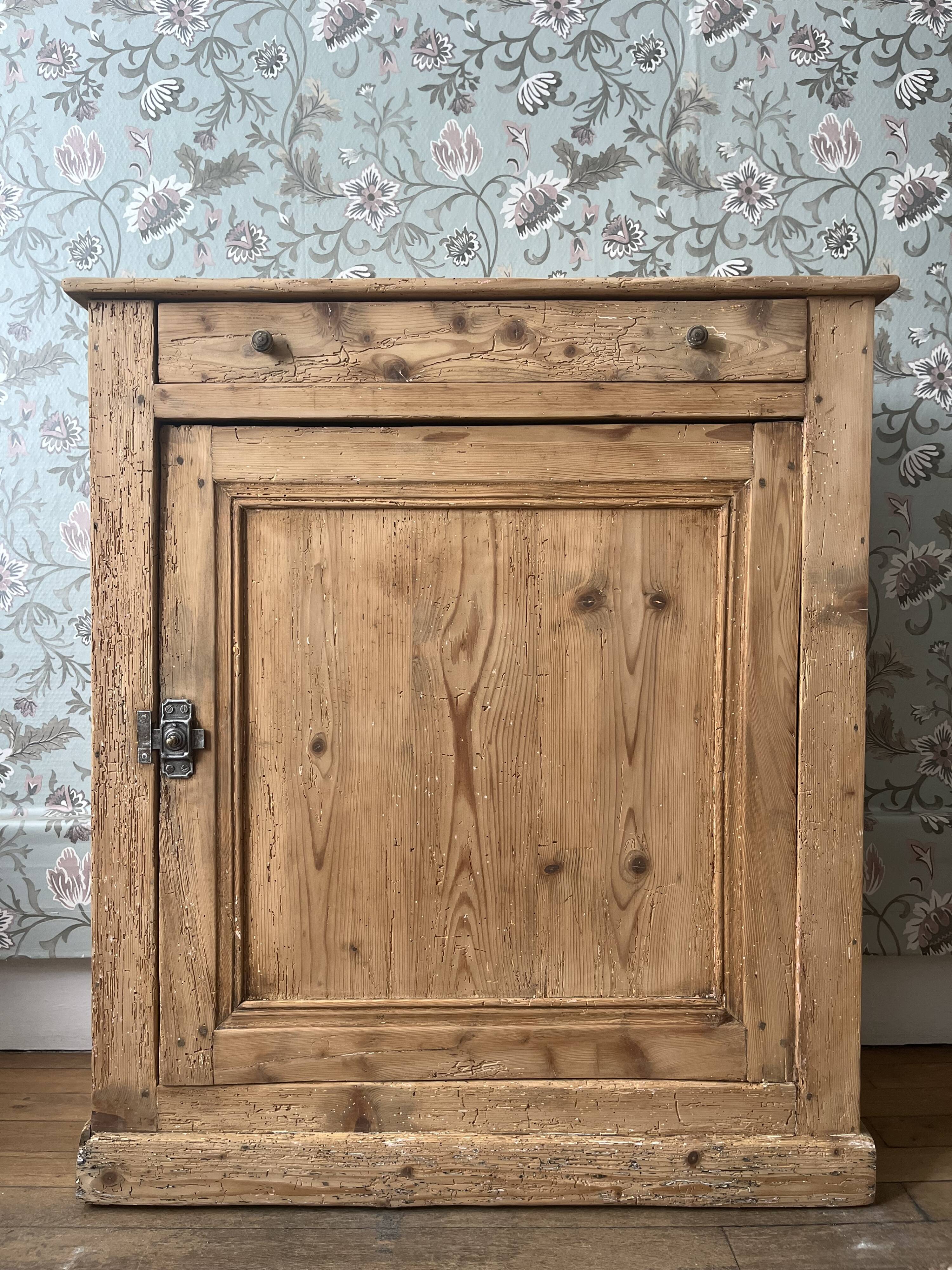 Pine sideboard (renovated)