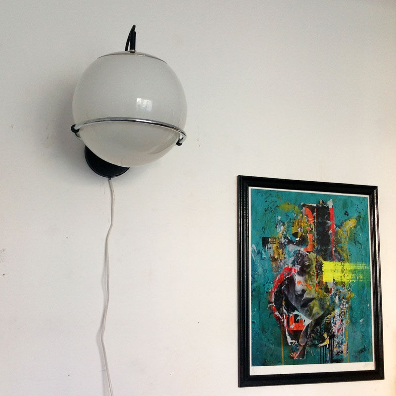 Wall lamp Raak opaline and chrome