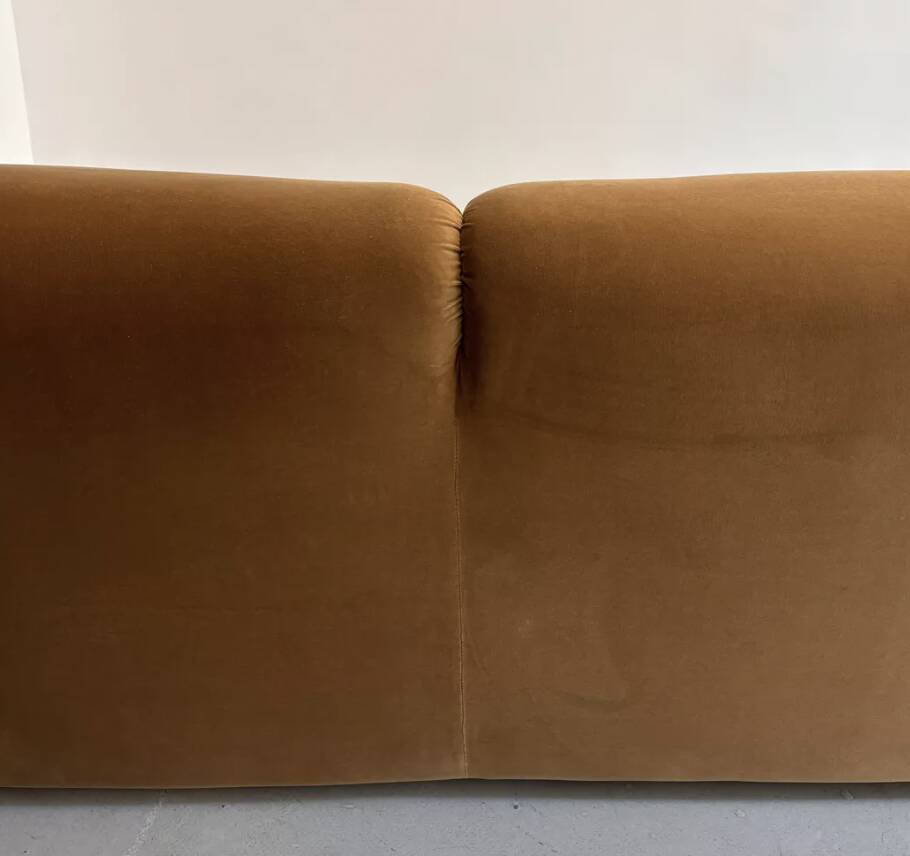 "Maralunga" 3-seater sofa by Vico Magistretti for Cassina