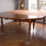 Magnificent 19th century walnut dining table