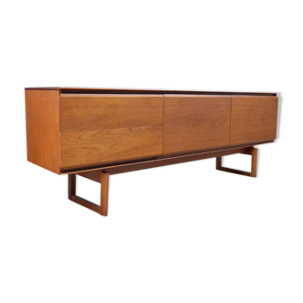 Enfilade minimaliste par White & Newton