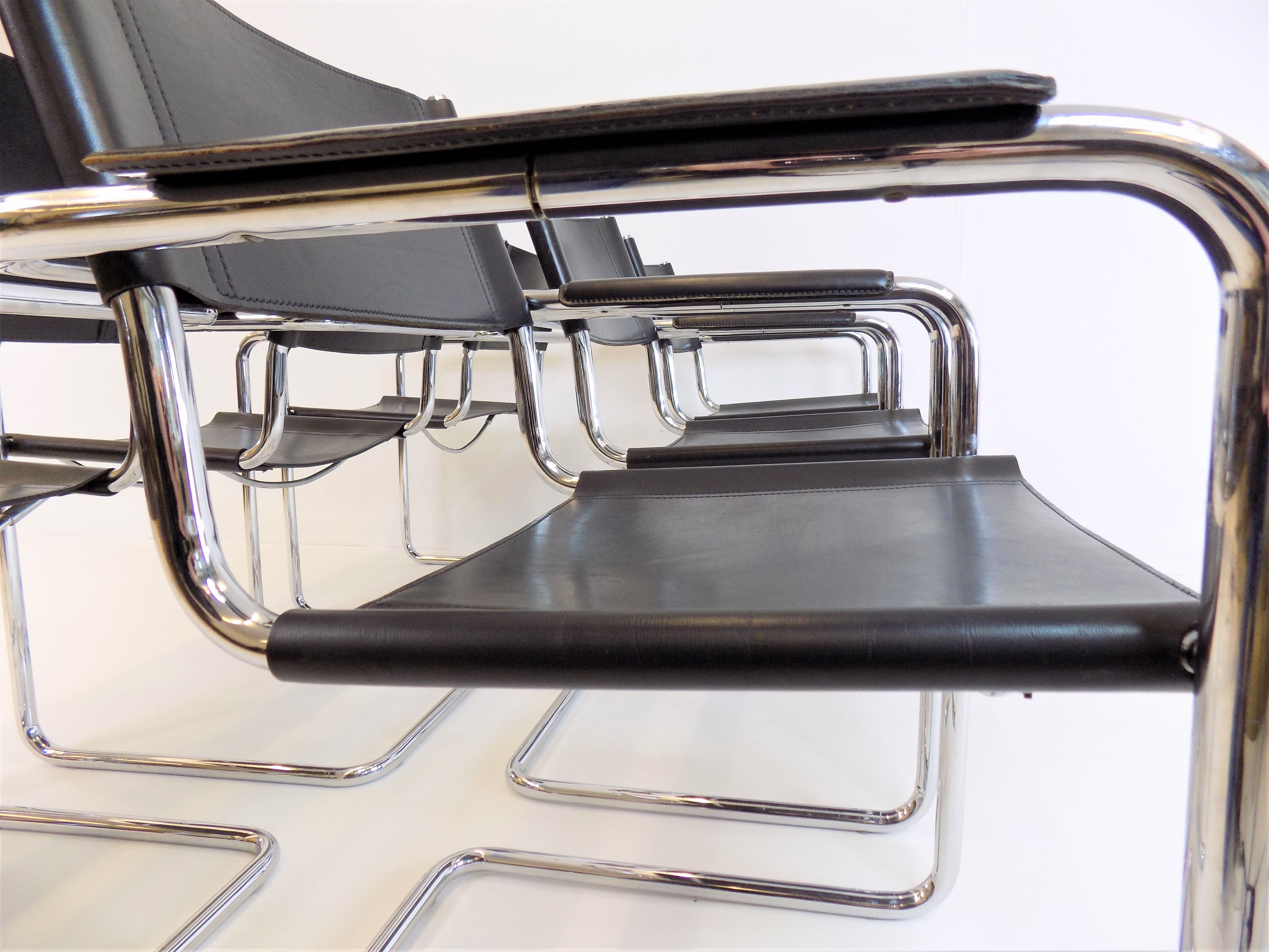 Set of 6 leather cantilever chairs