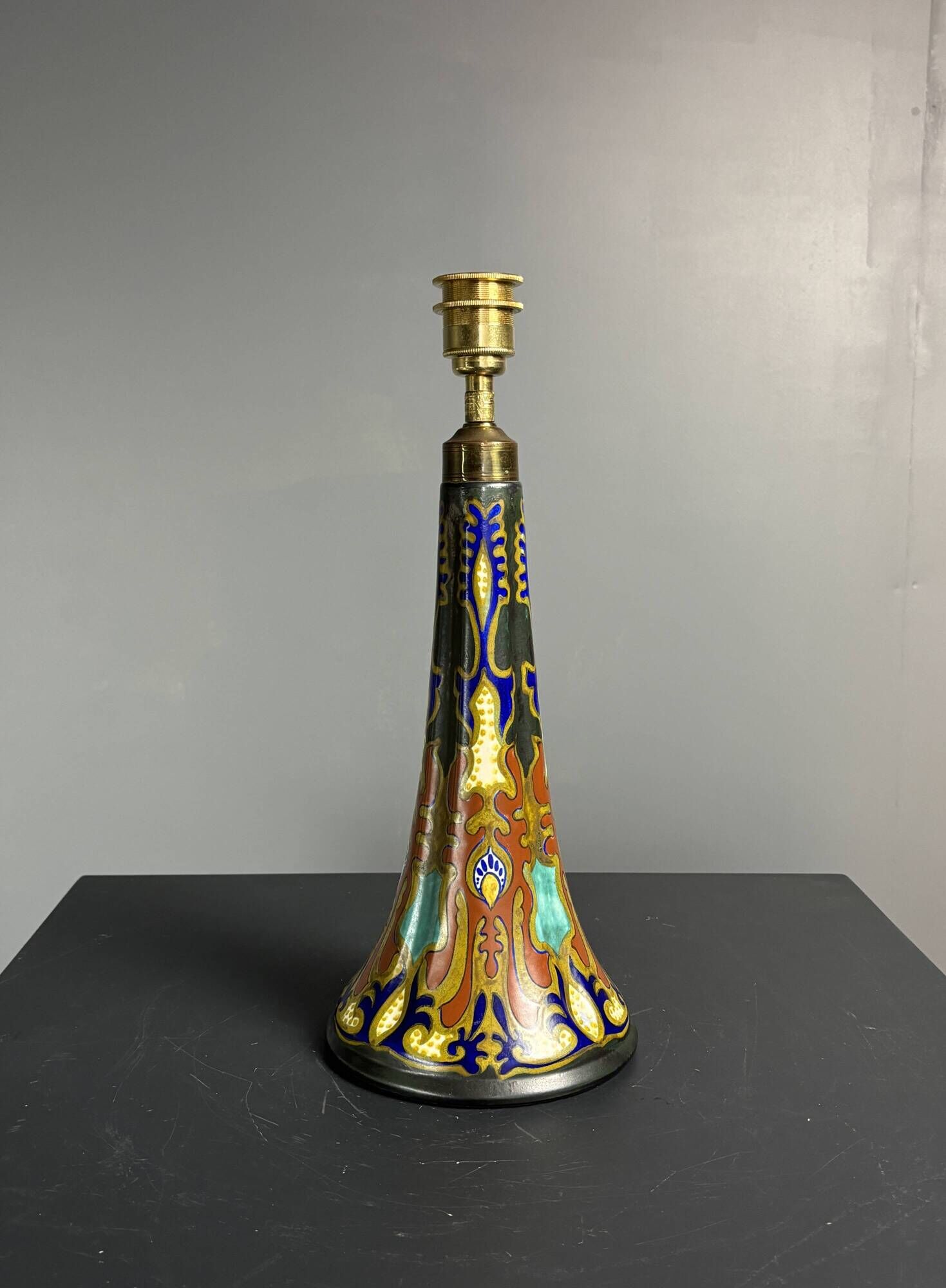 Dutch ceramic art nouveau Plazuid Gouda Pottery table lamp, 1920s