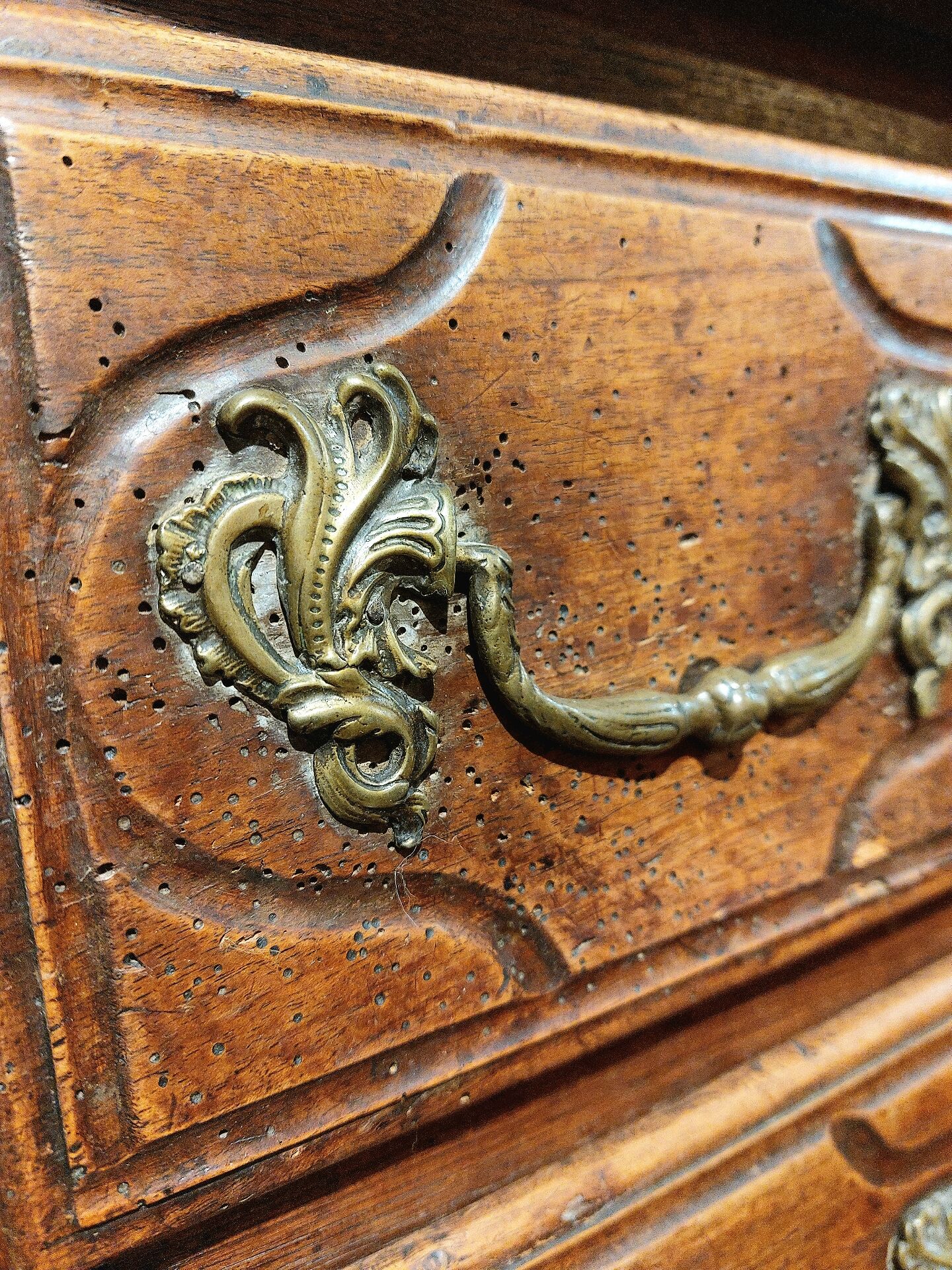 Small Louis XIV period chest of drawers in its original condition.