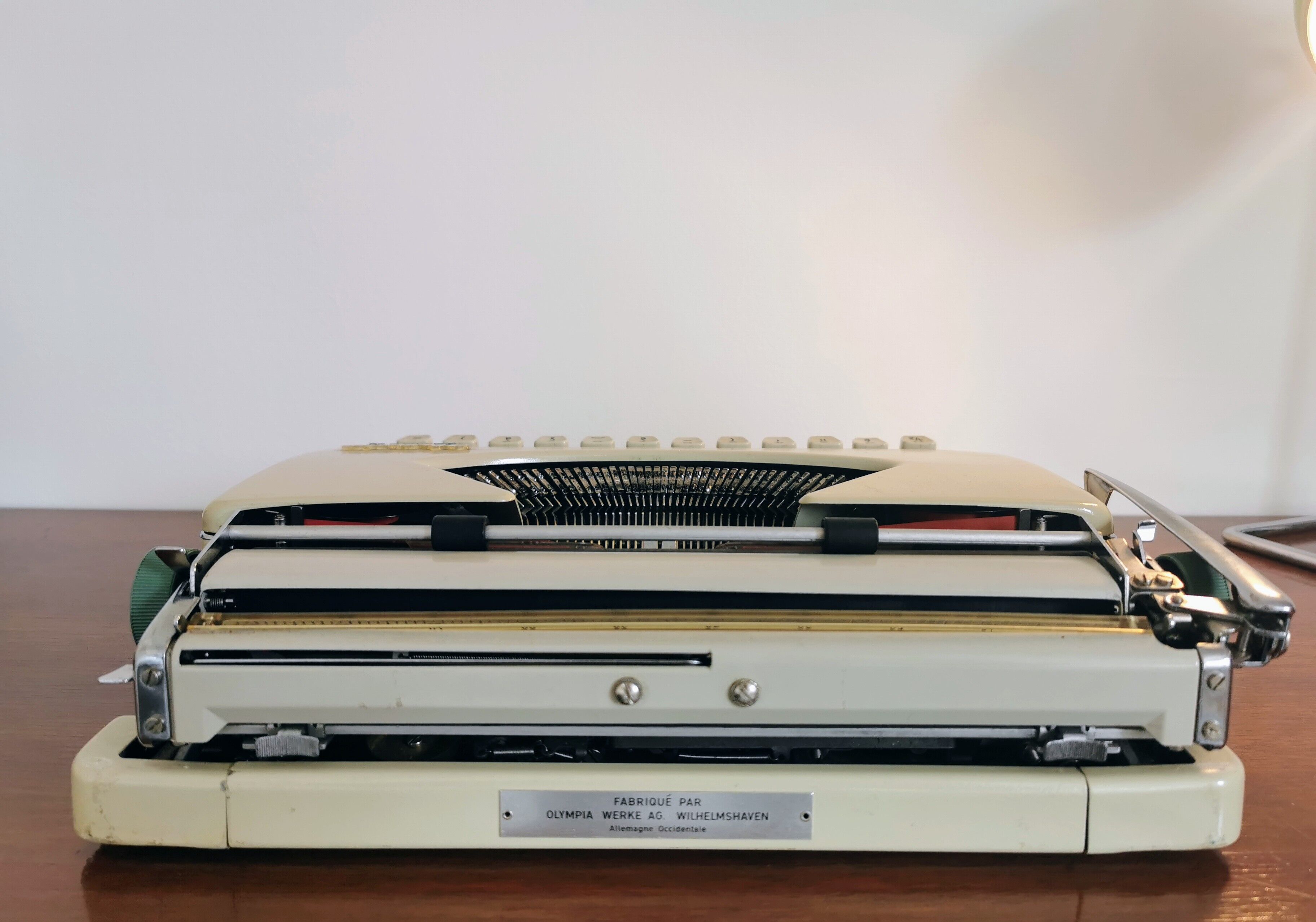 Typewriter Olympia Splendid 66
