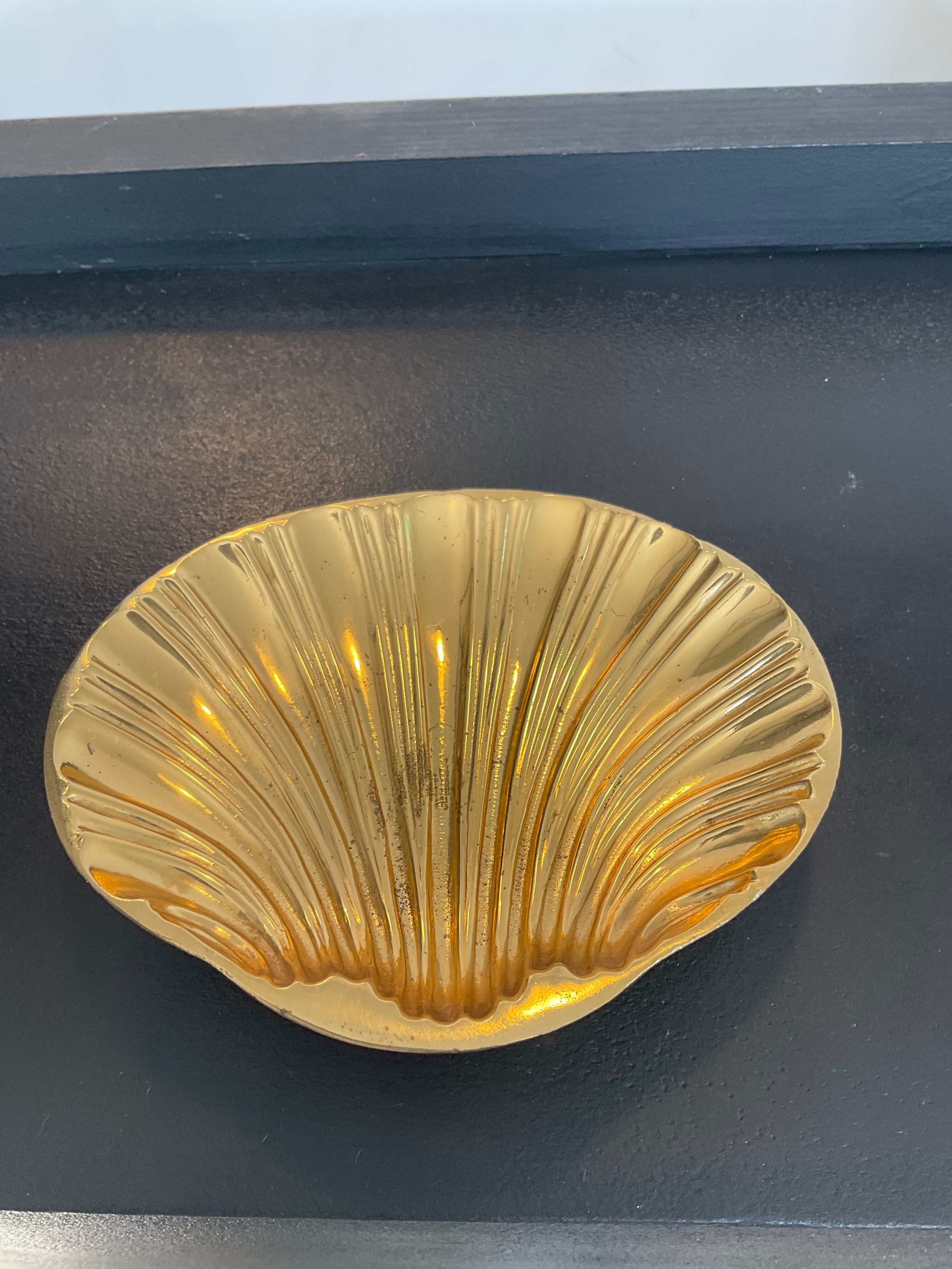 Empty bronze shell pocket 60s-70s