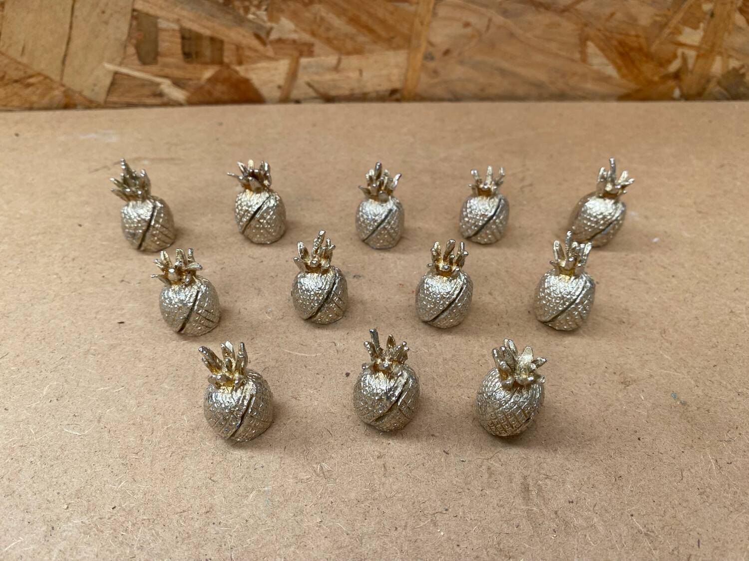 Set of 12 vintage gold metal pineapple shaped table place markers
