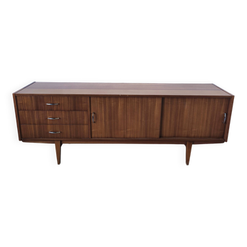 Enfilade moderne des années 1970.
