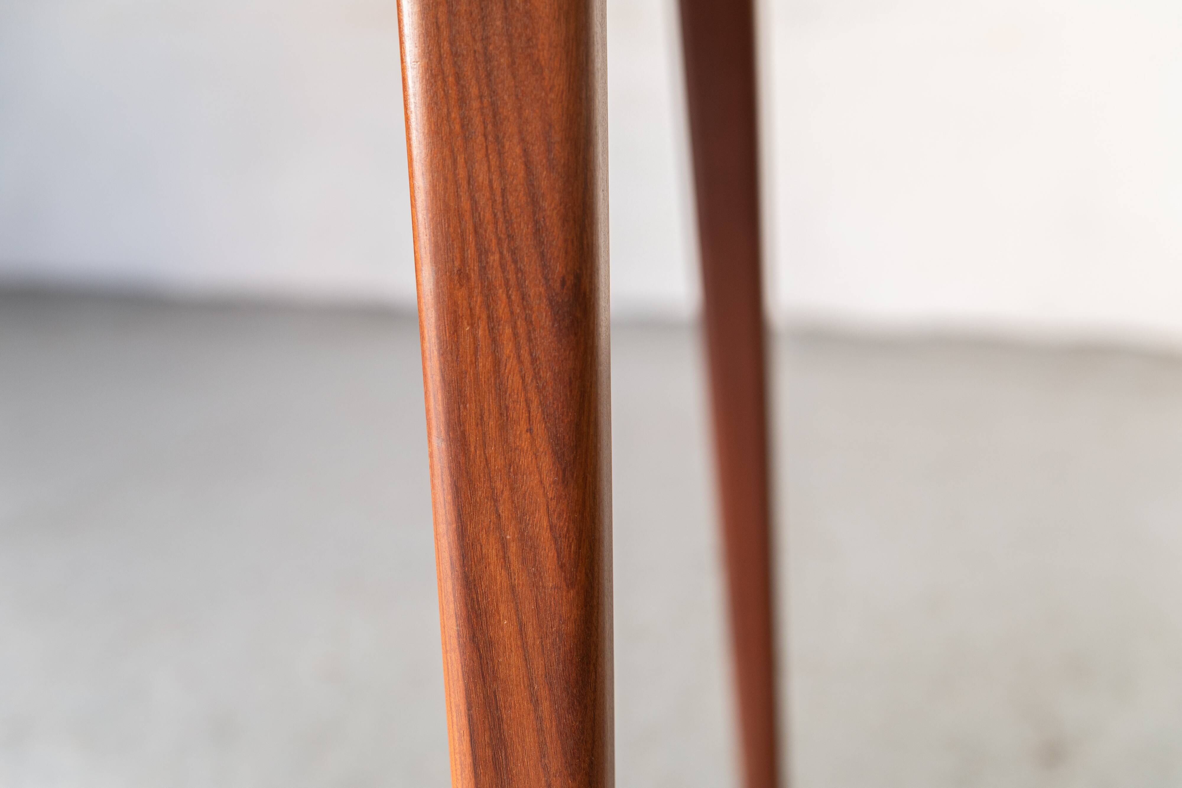 Round dining table by Louis Van Teeffelen for Wébé, 1960's
