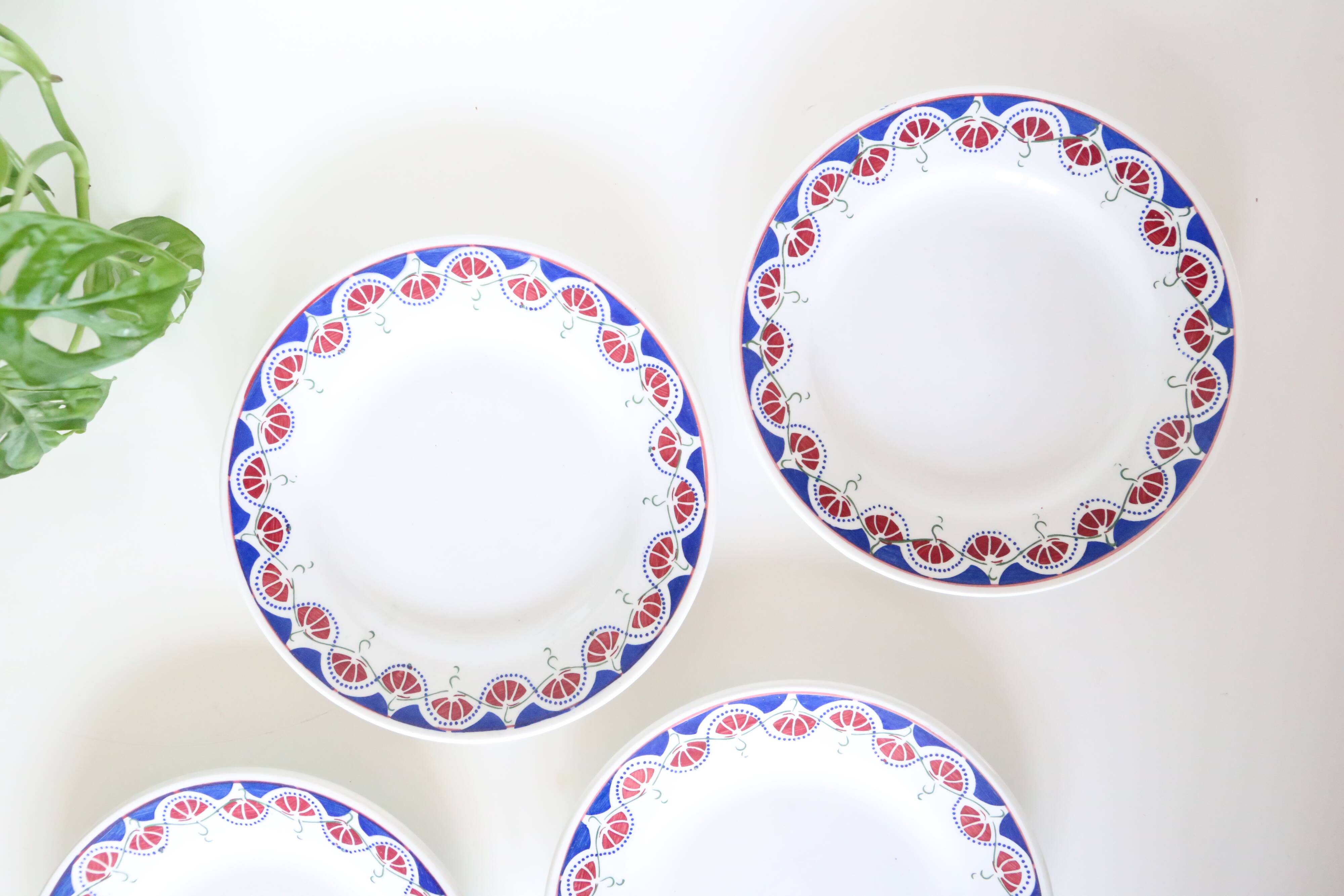 Set of 4 dessert plates, Moulin des Loups