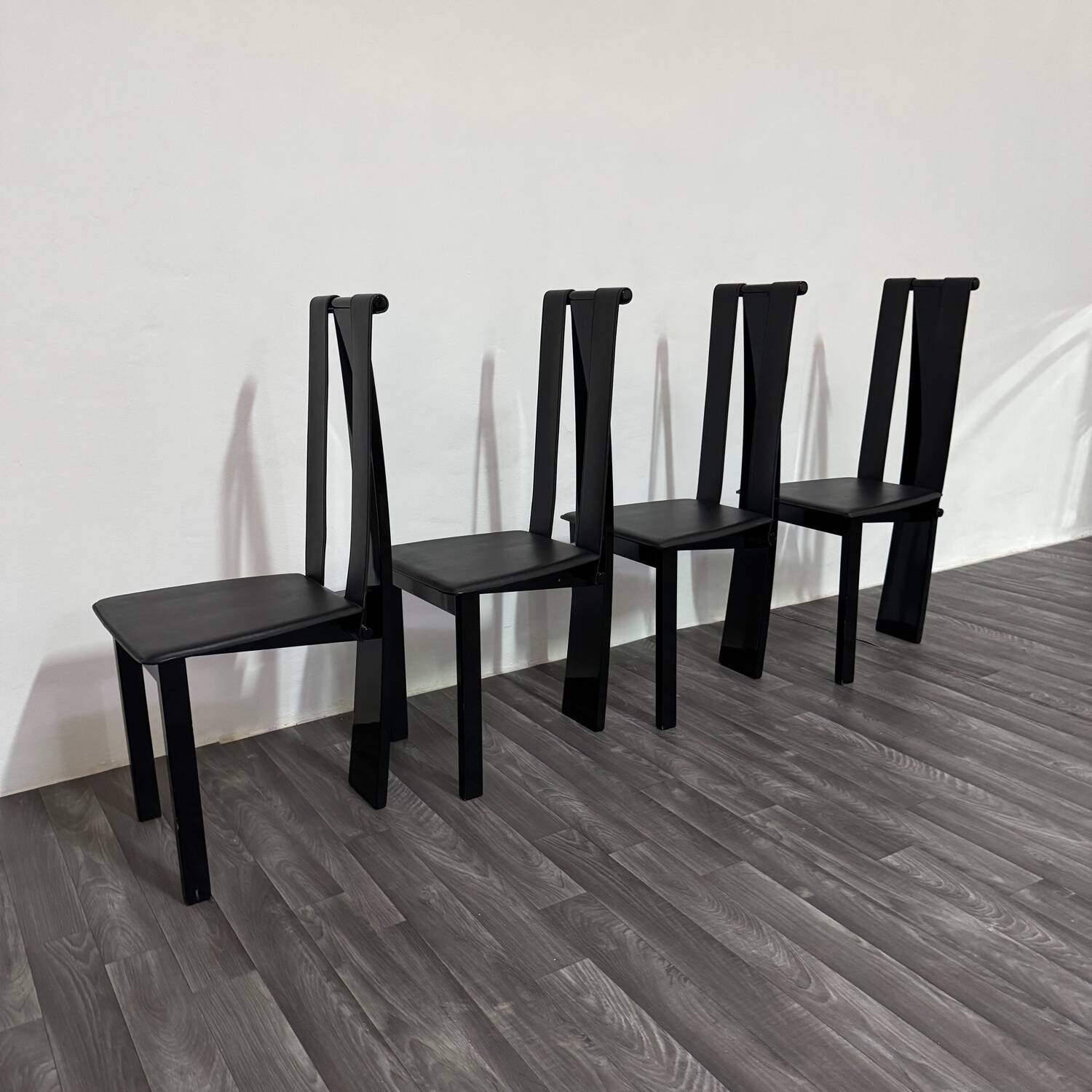 Set 4 Sedie Da Pranzo Postmoderne Design Anni ‘80 Modernariato