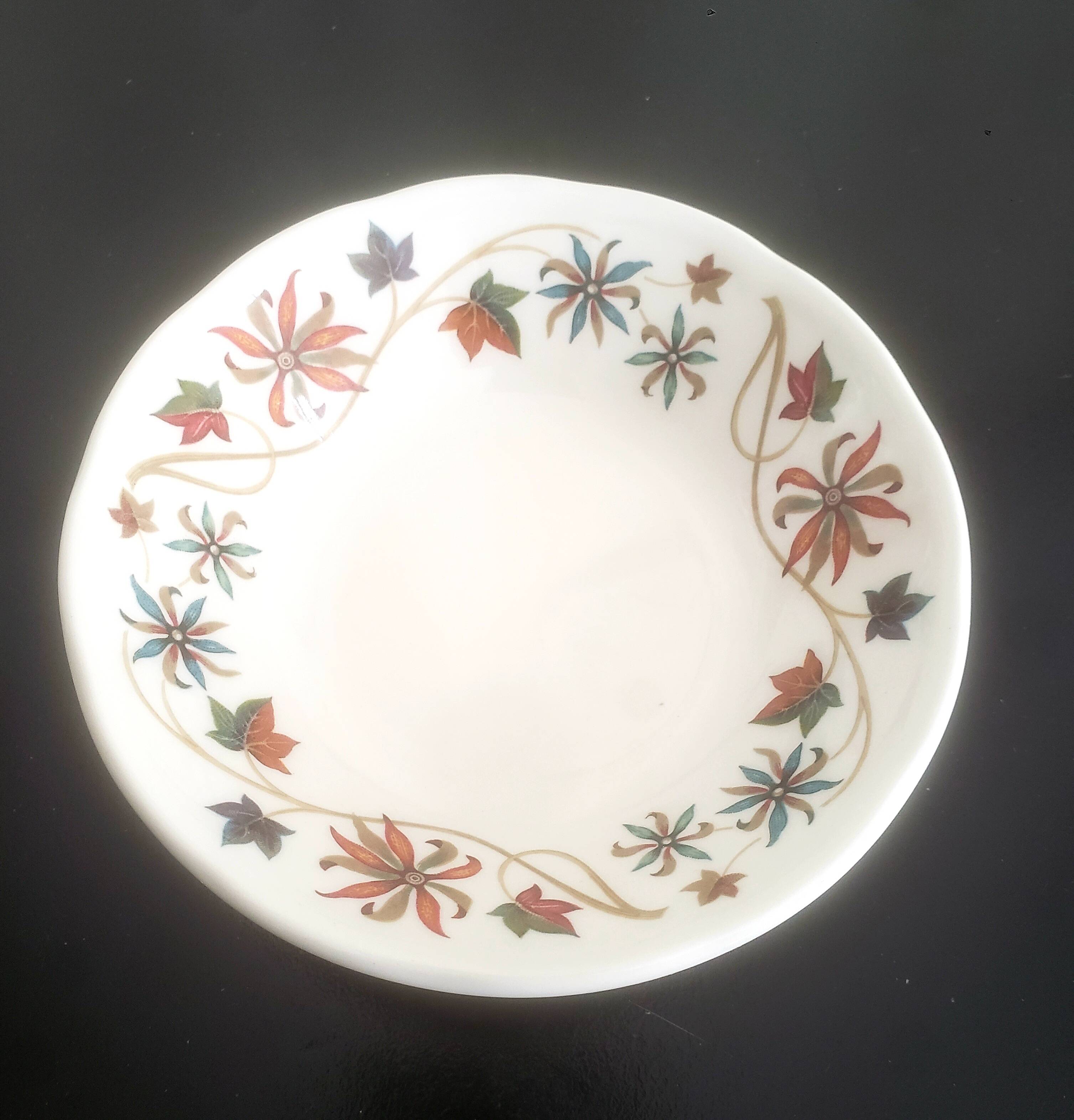 Pot à lait avec soucoupe