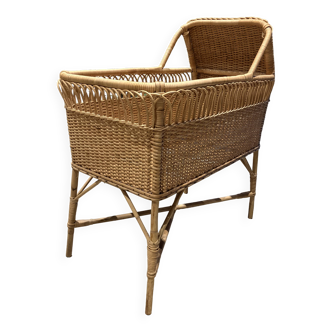 Rattan cradle