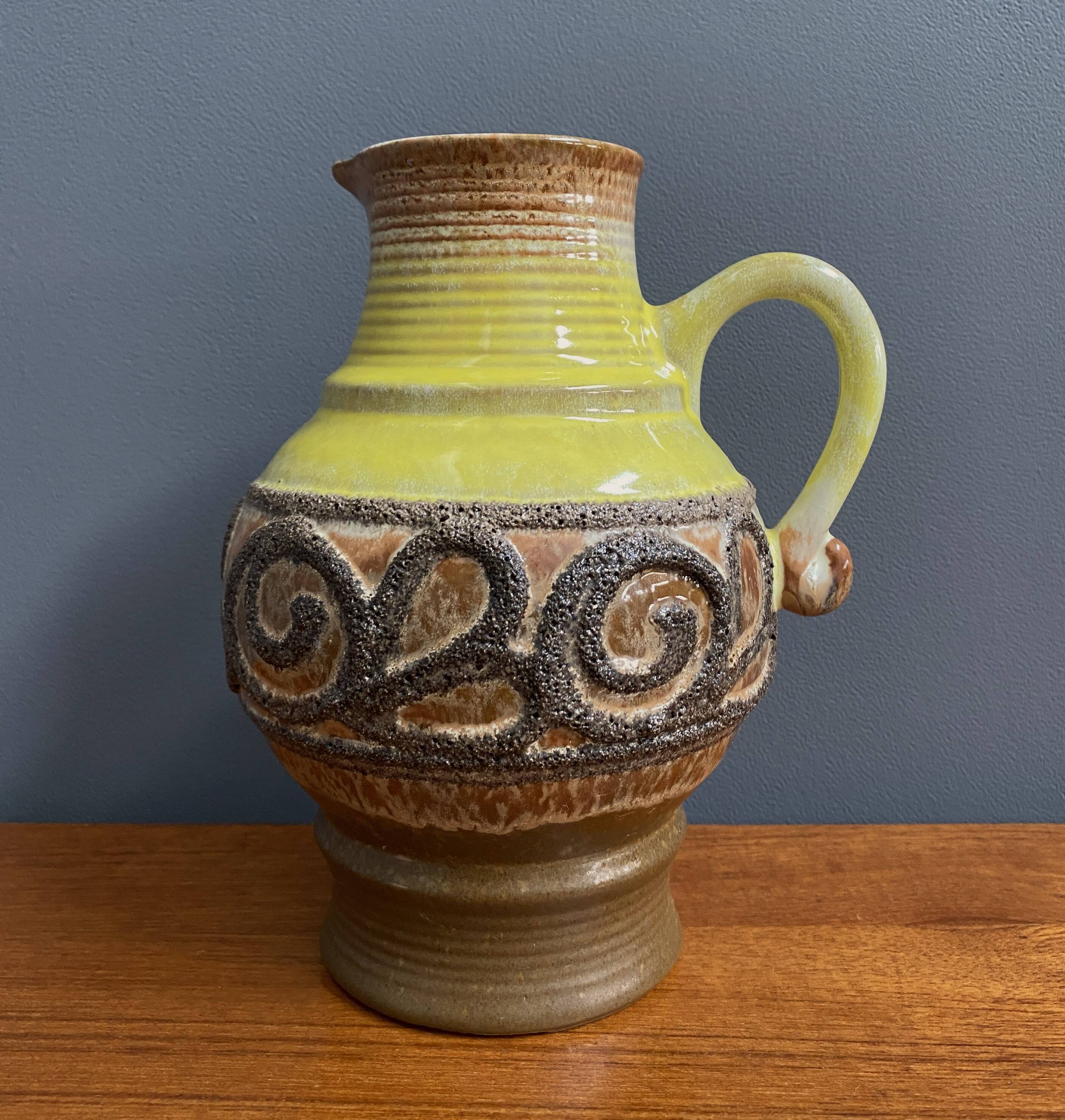 Vase en céramique allemande par Strehla modèle 2003