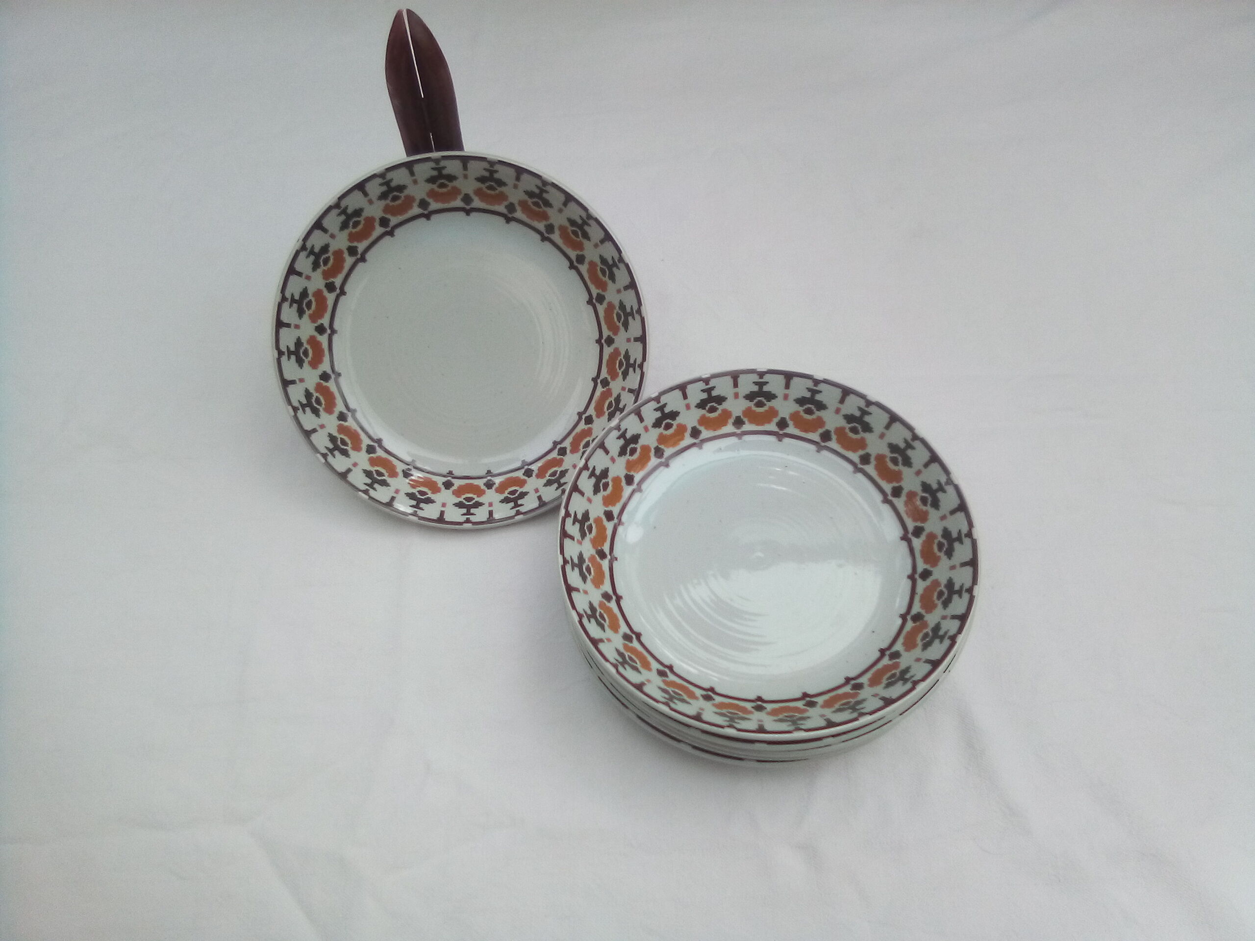 6 hollow sandstone plates