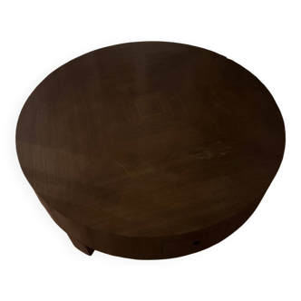 Round coffee table