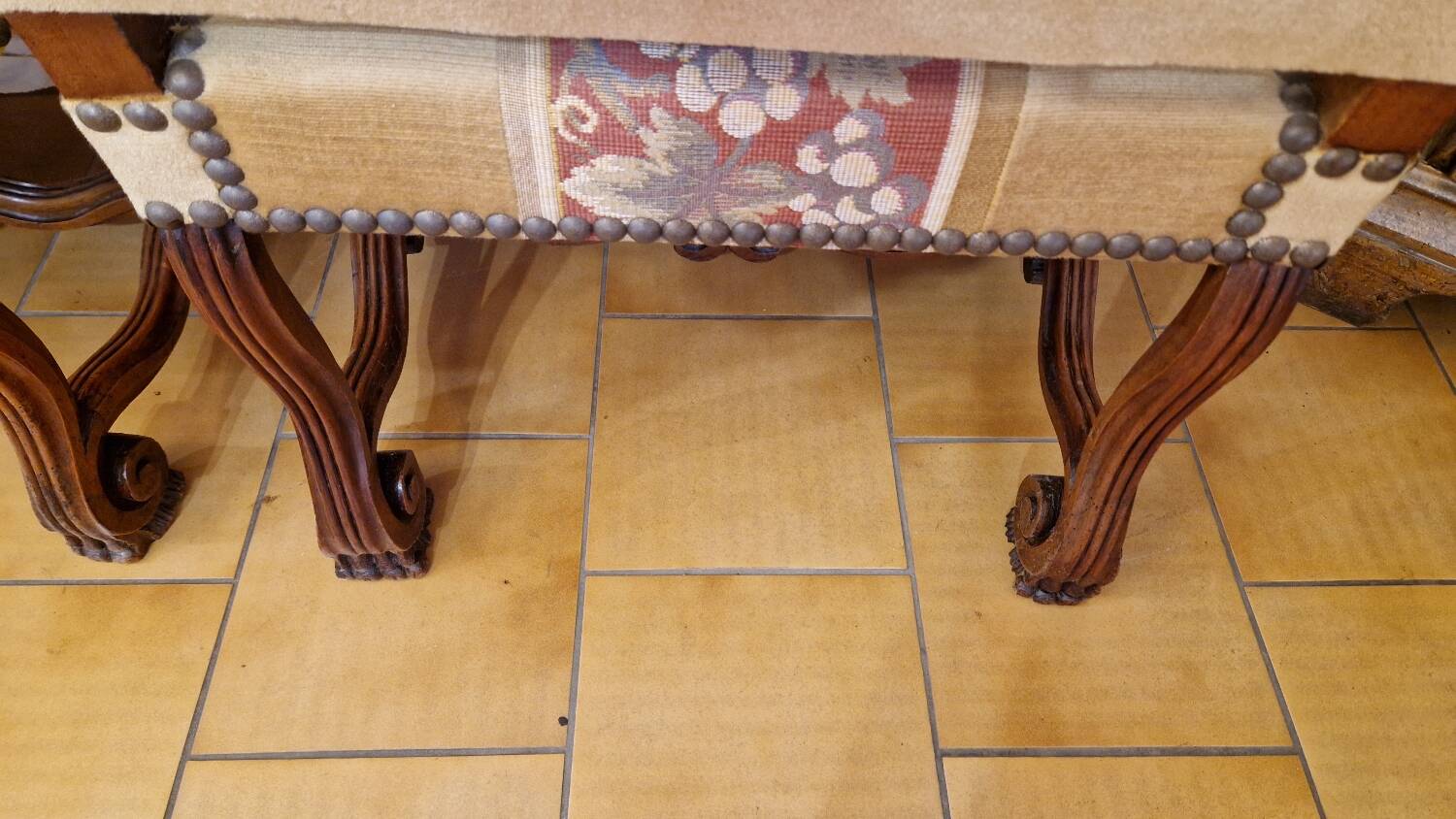 Pair of Renaissance armchairs