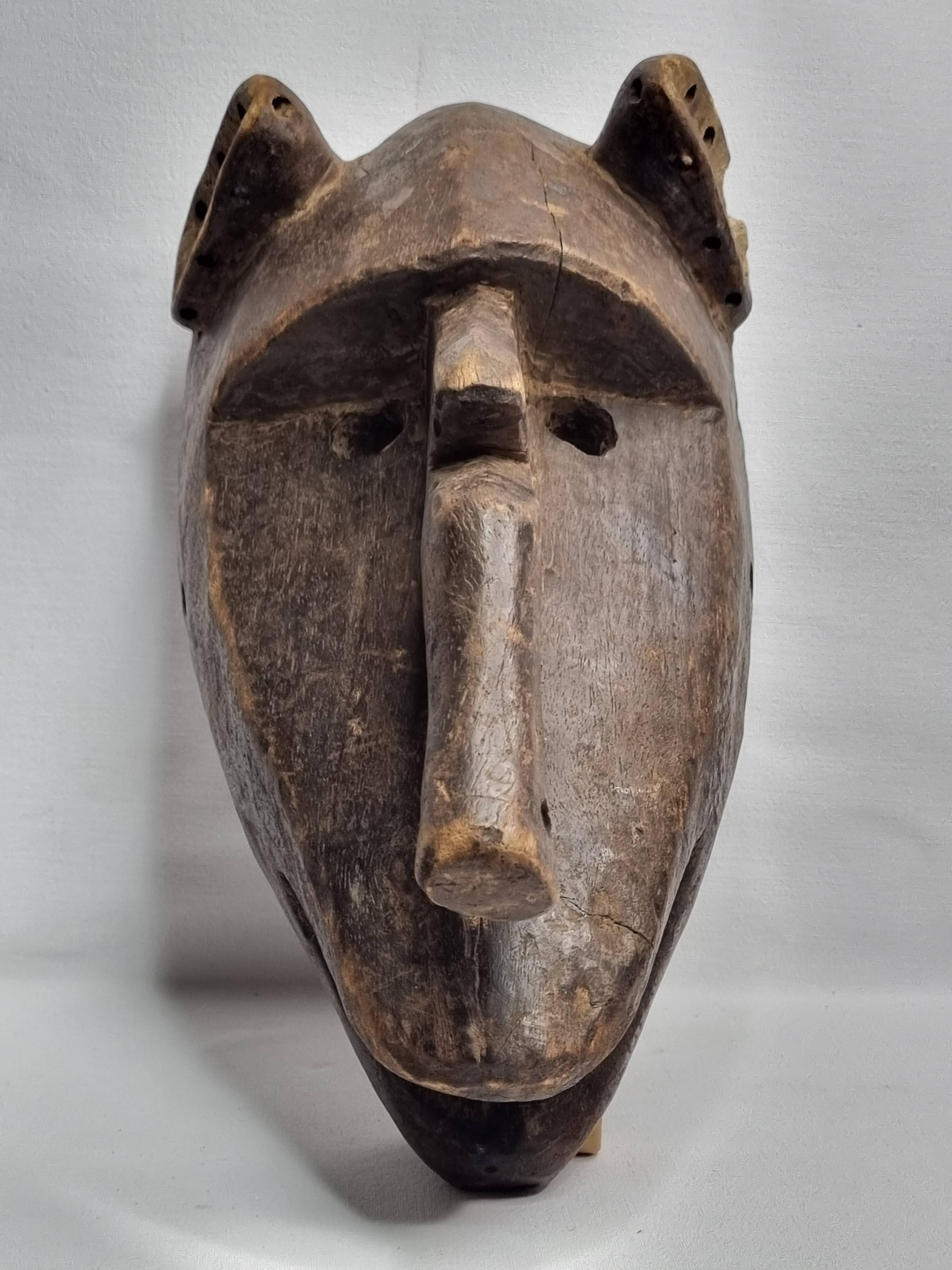 Hyena Suruku mask from Korè, Mali Bamana – Carved wood, 33 cm