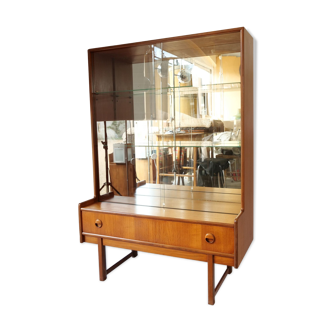 Turnidge bookcase