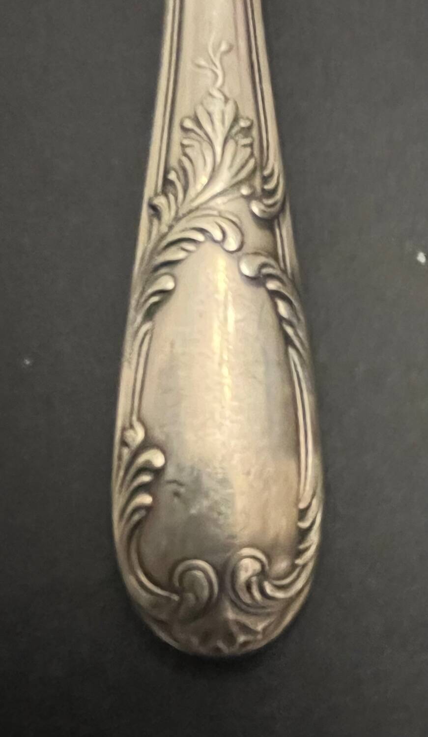 6 Rocaille silver-plated metal knives