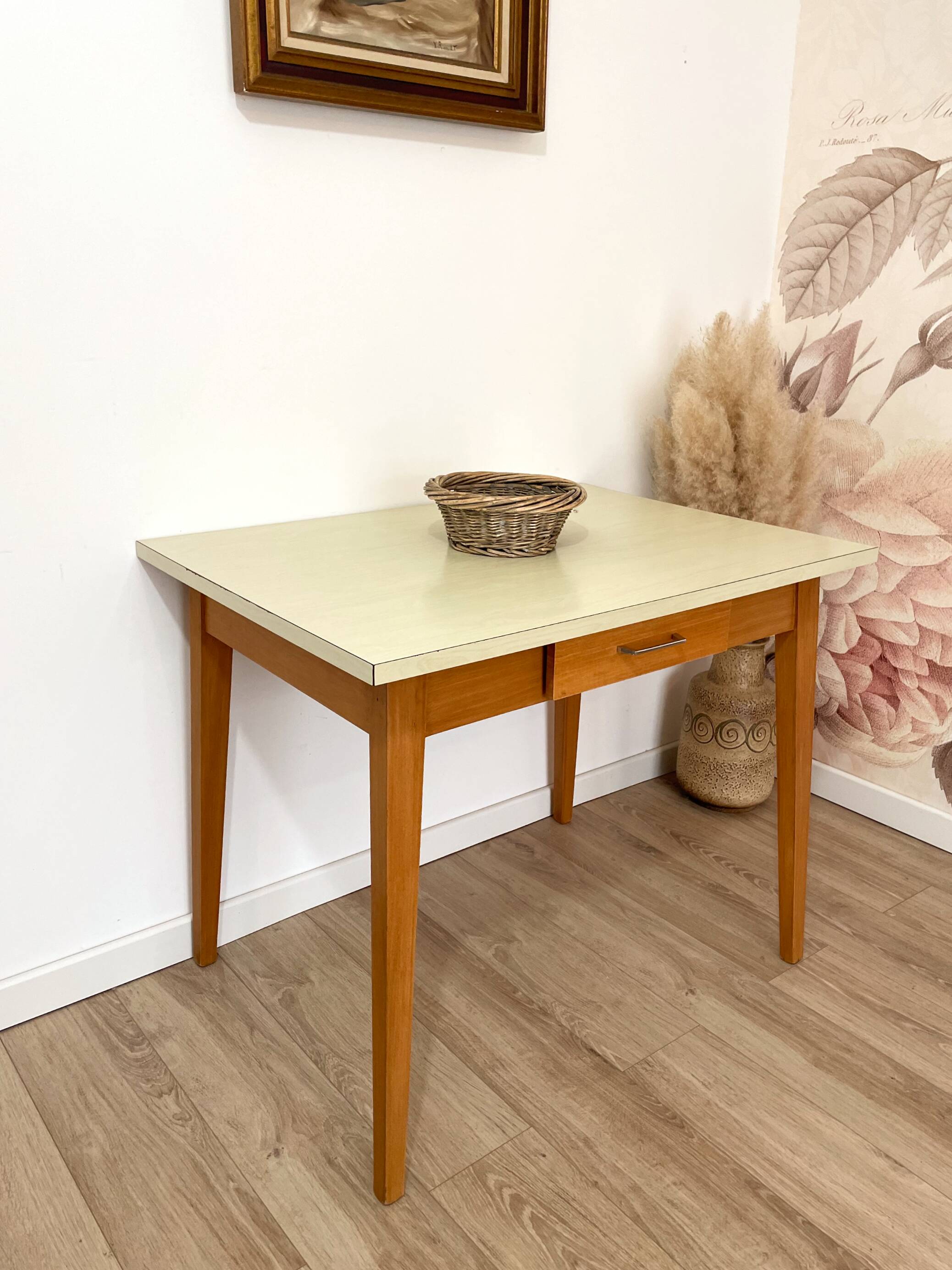 Formica table
