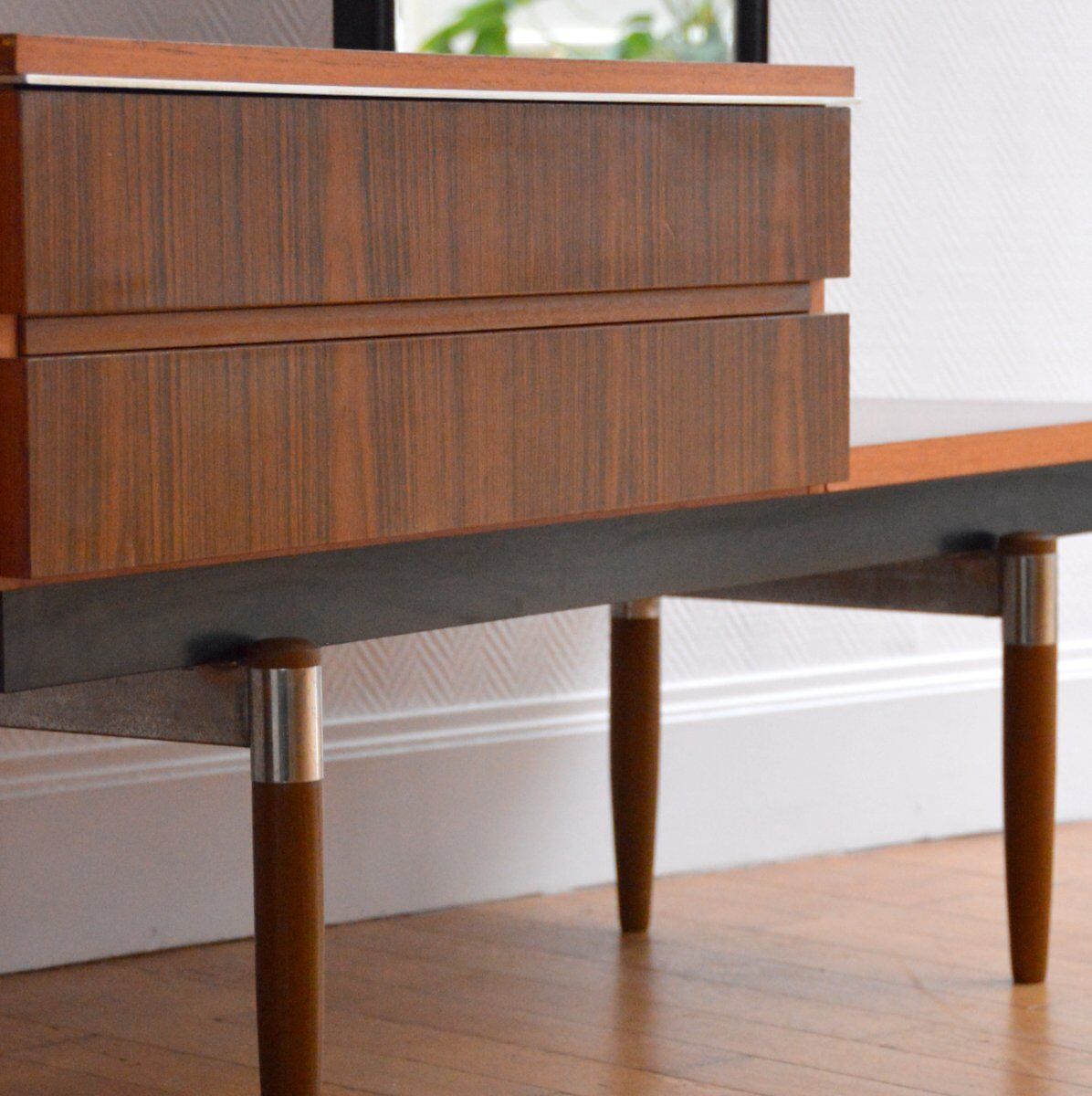 Entry furniture