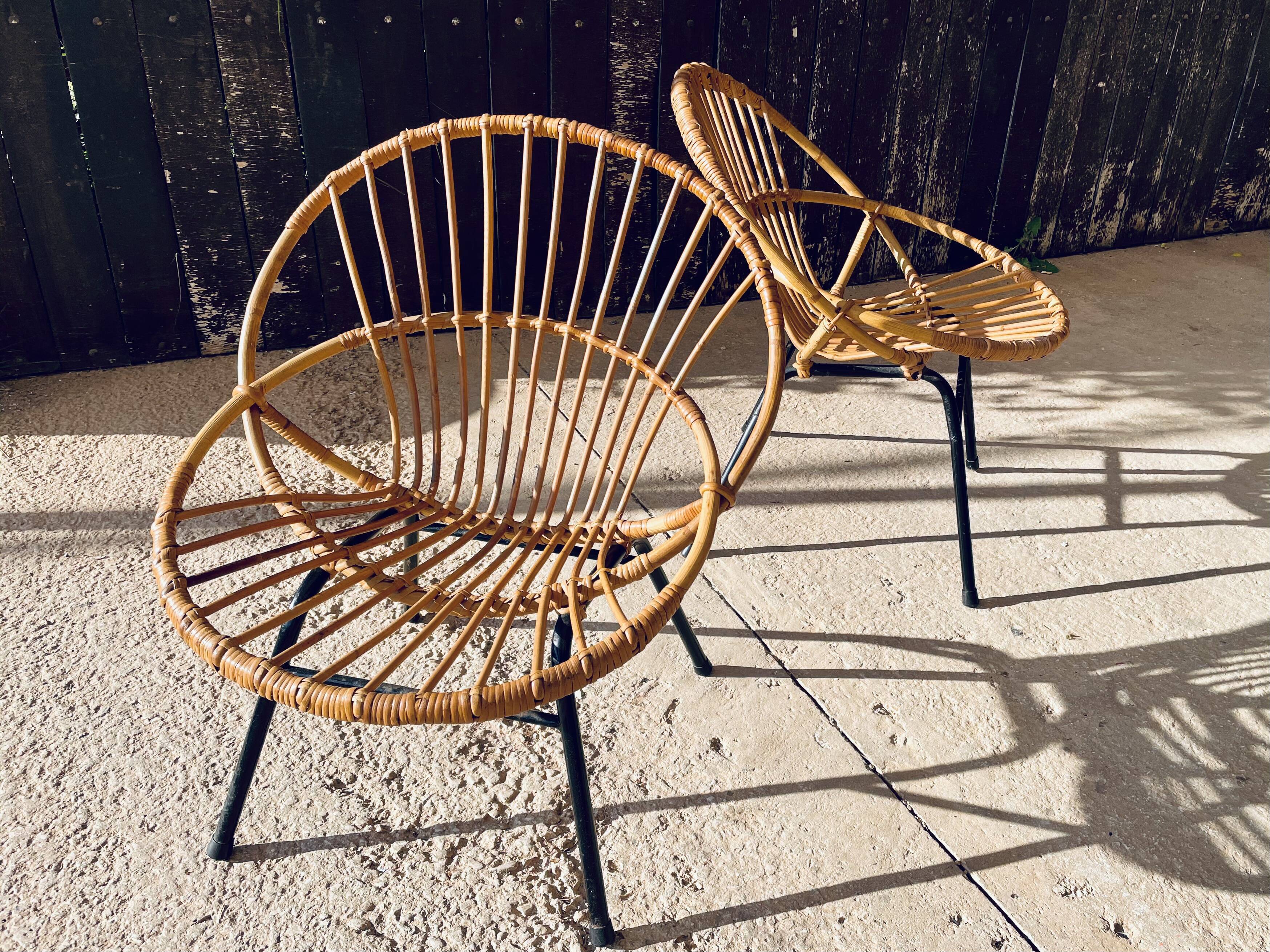 Pair of "shell" armchairs 50s / 60s