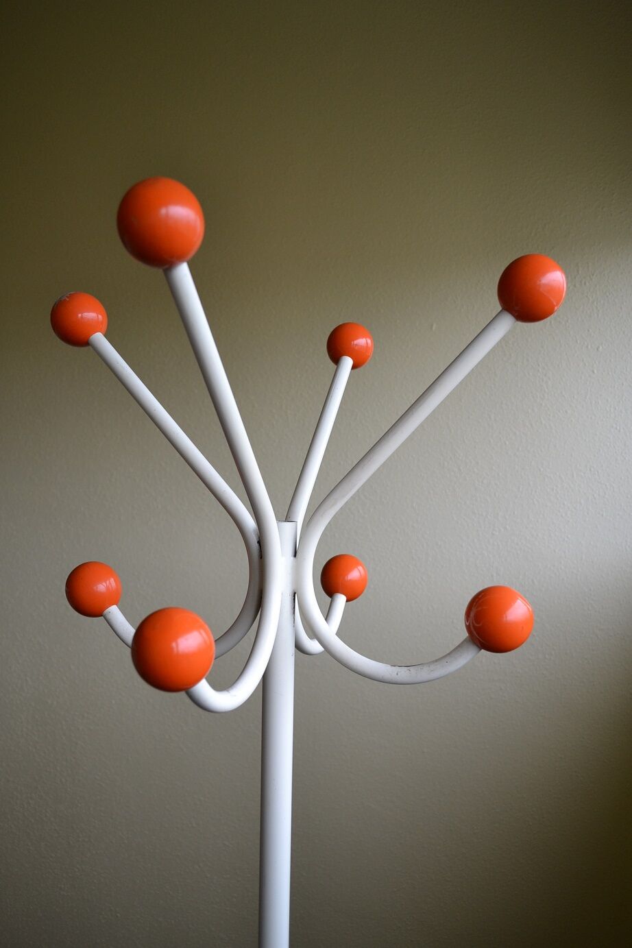 Parrot coat rack 8 vintage balls 1970s