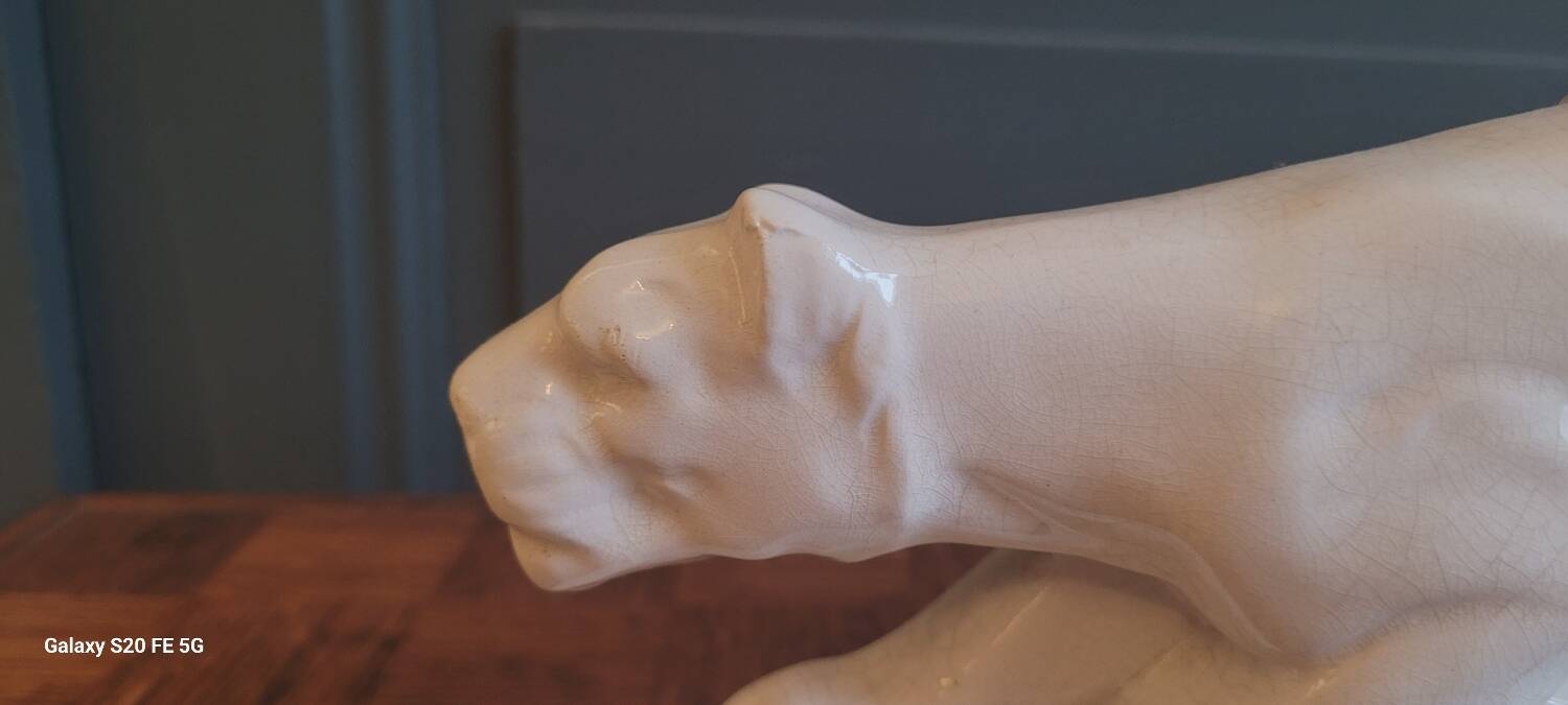 Art Deco sculpture lion and lioness couple