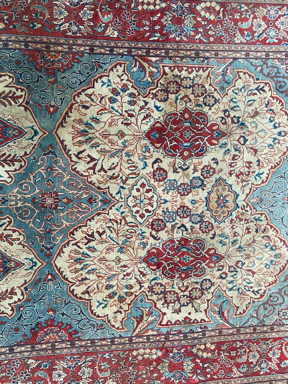 Sino Isfahan handmade carpet 134x208 cm